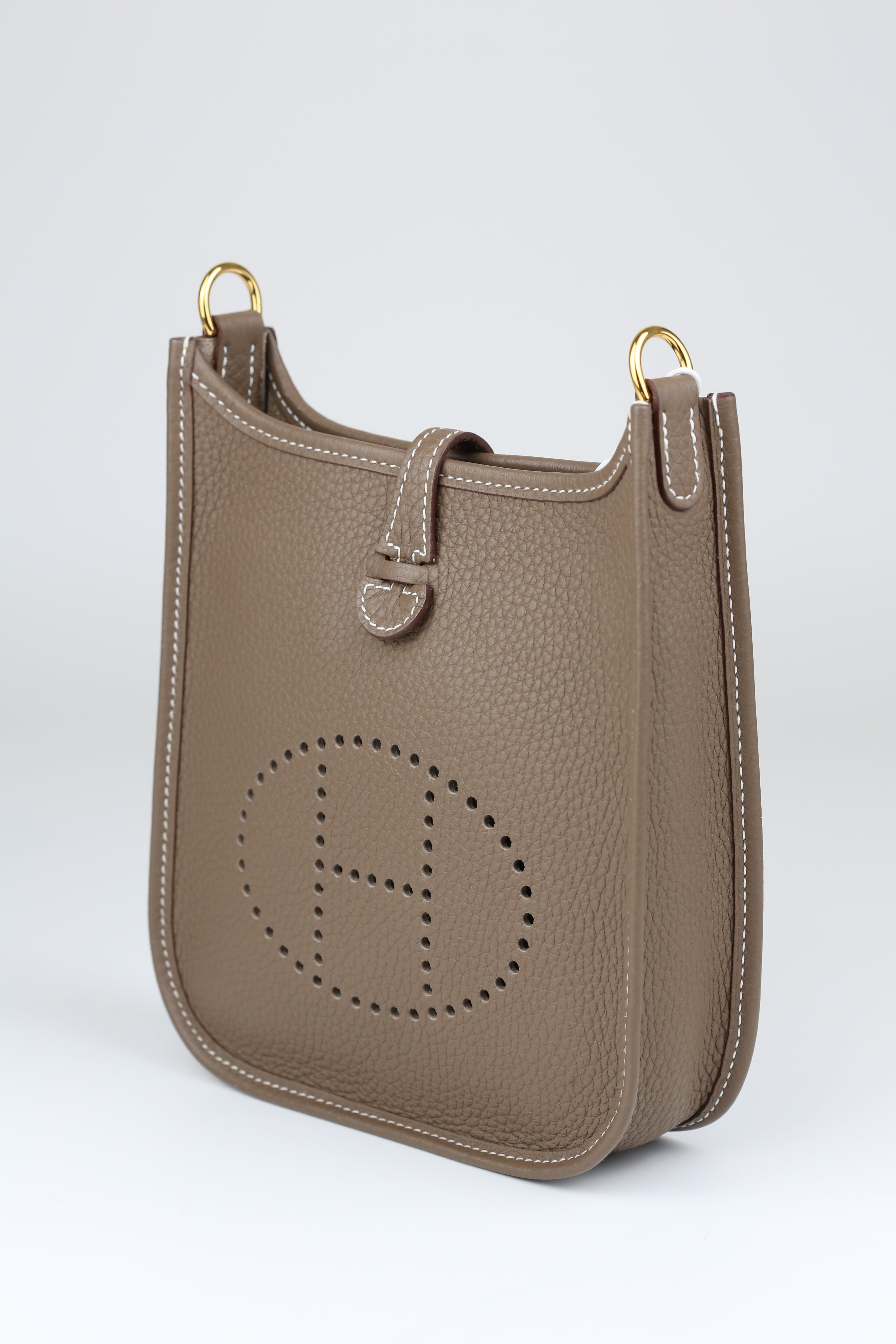 HERMÈS Mini Evelyn Etoupe