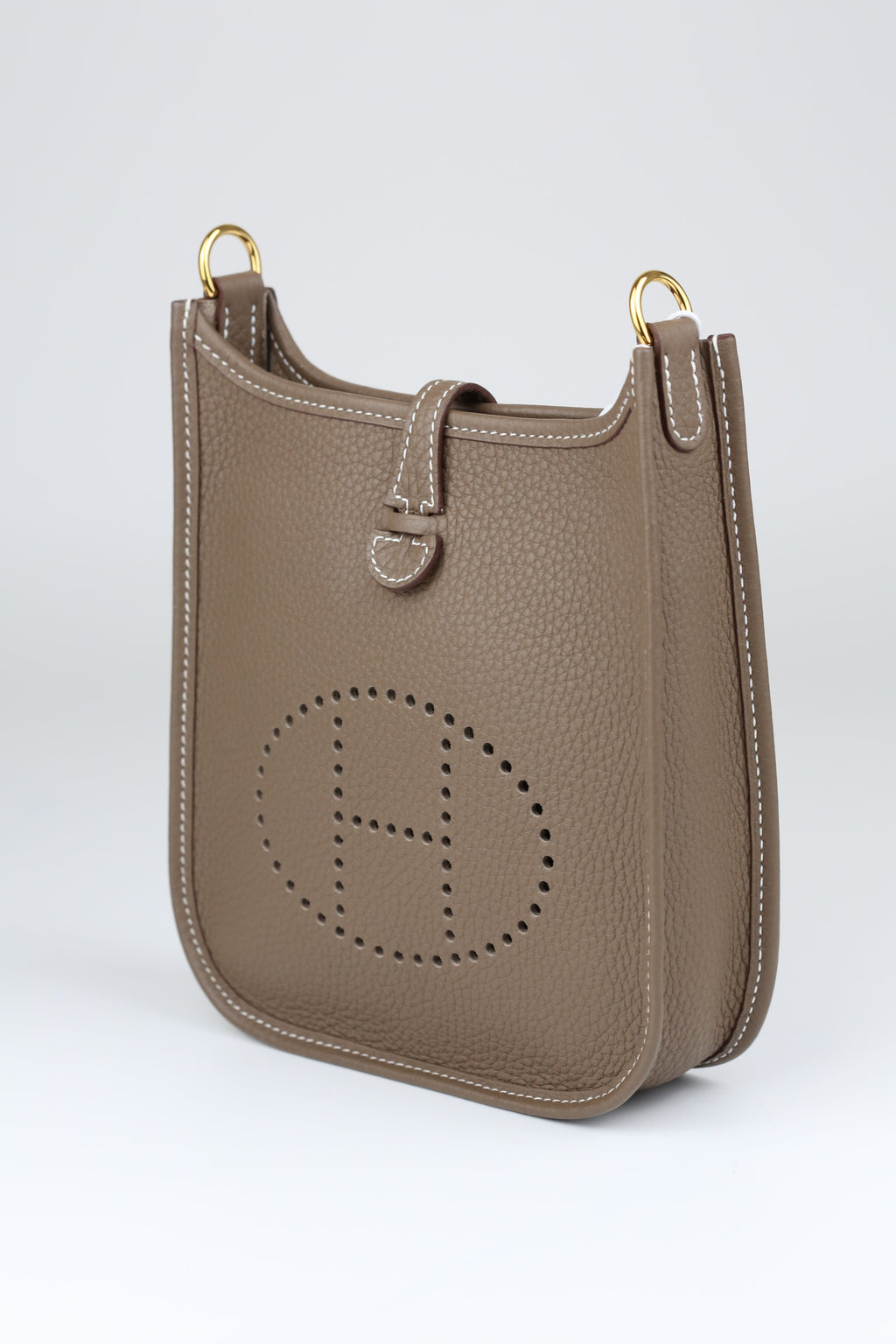 HERMÈS Mini Evelyn Etoupe