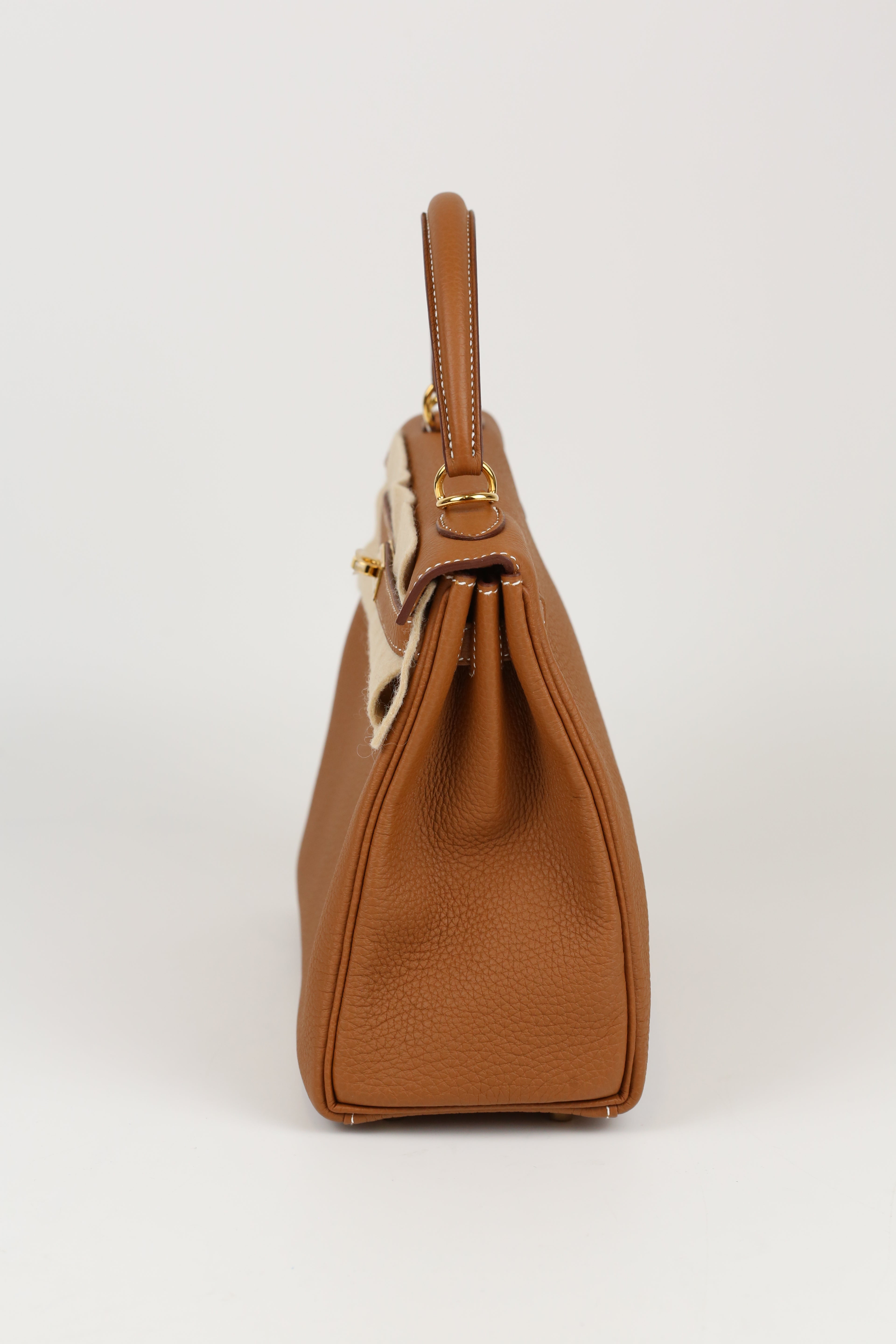 HERMÈS Kelly 25 Gold