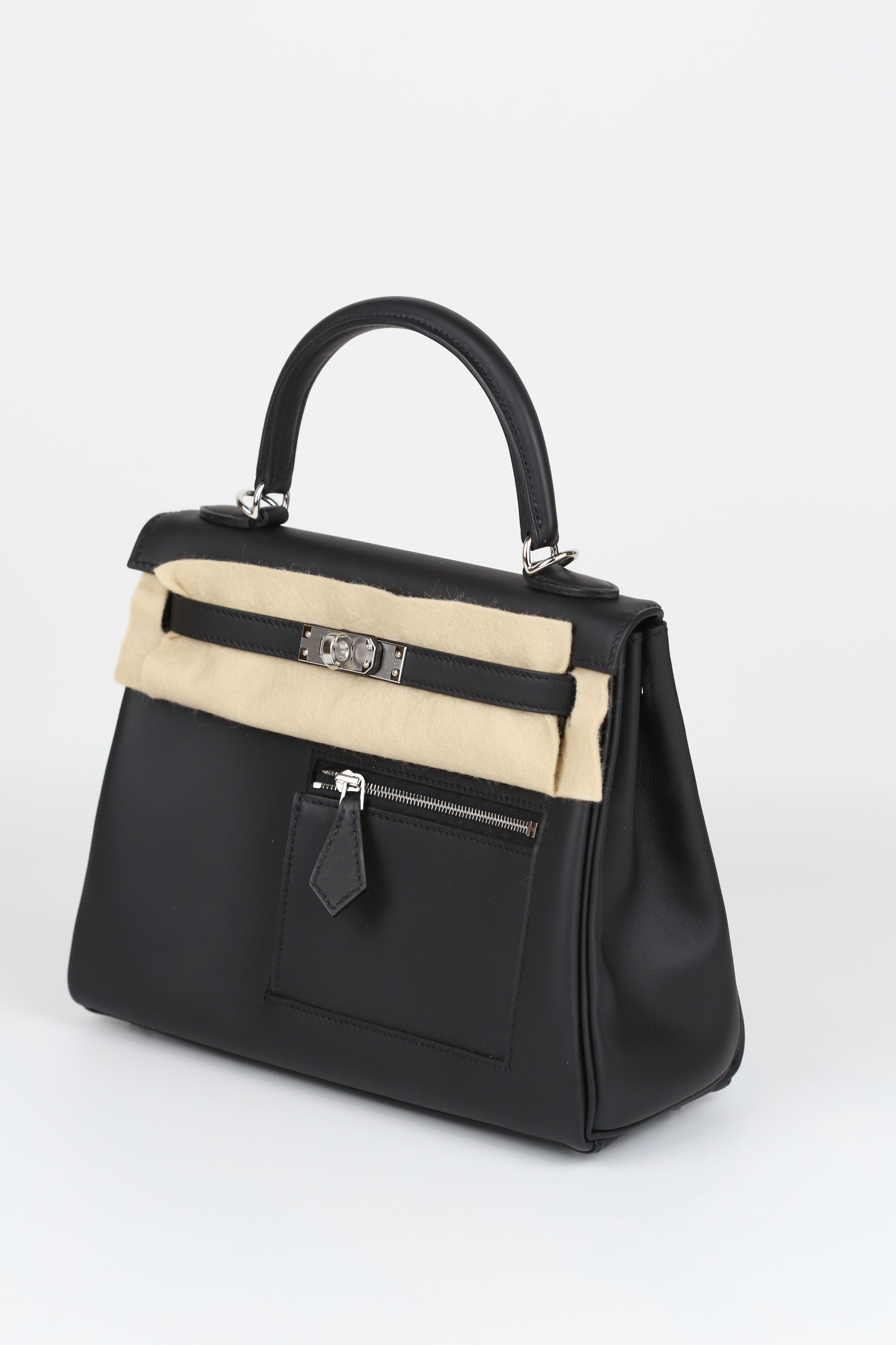 HERMÈS Kelly 25 Colormatic Black