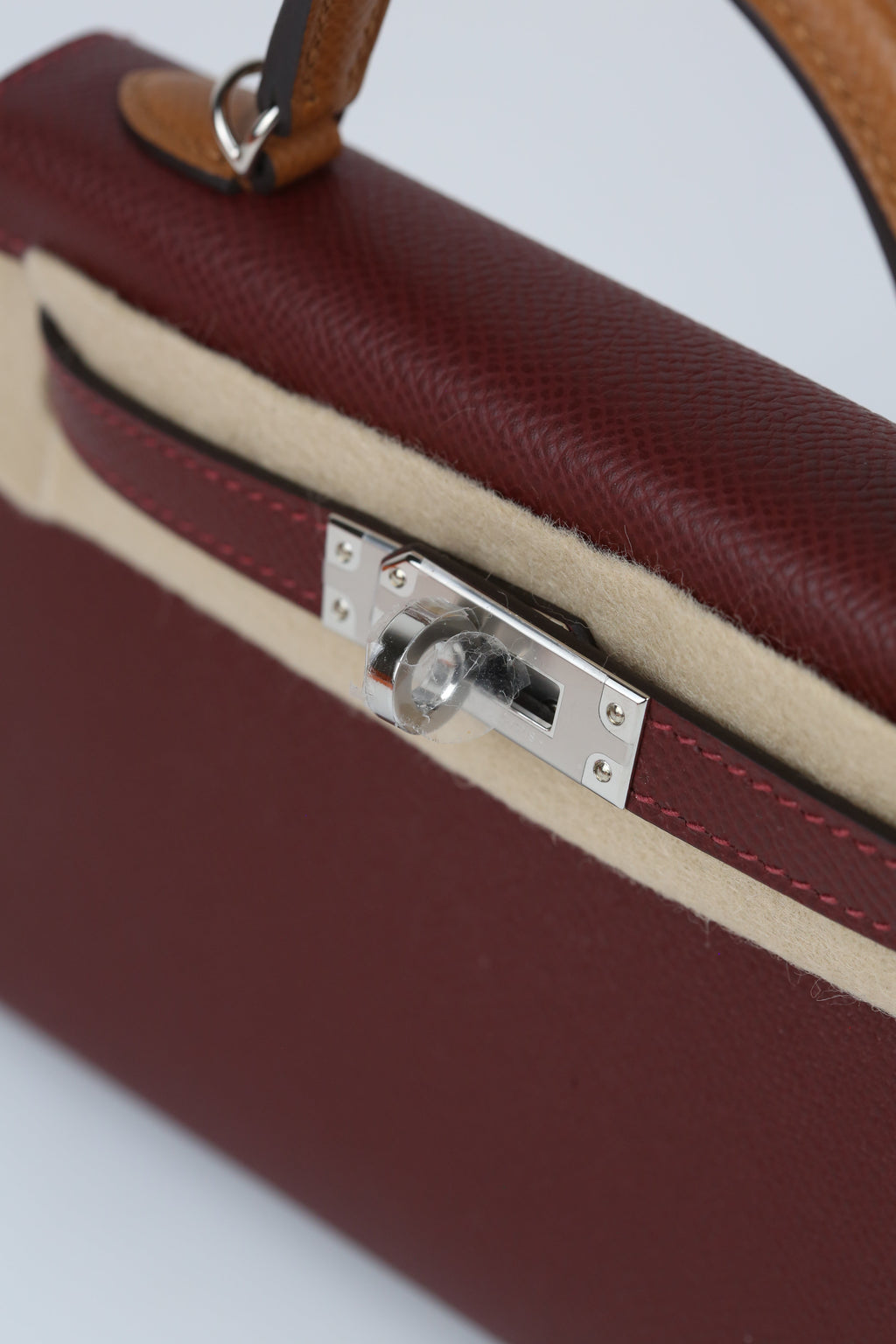 HERMÈS Mini Kelly Red & Gold