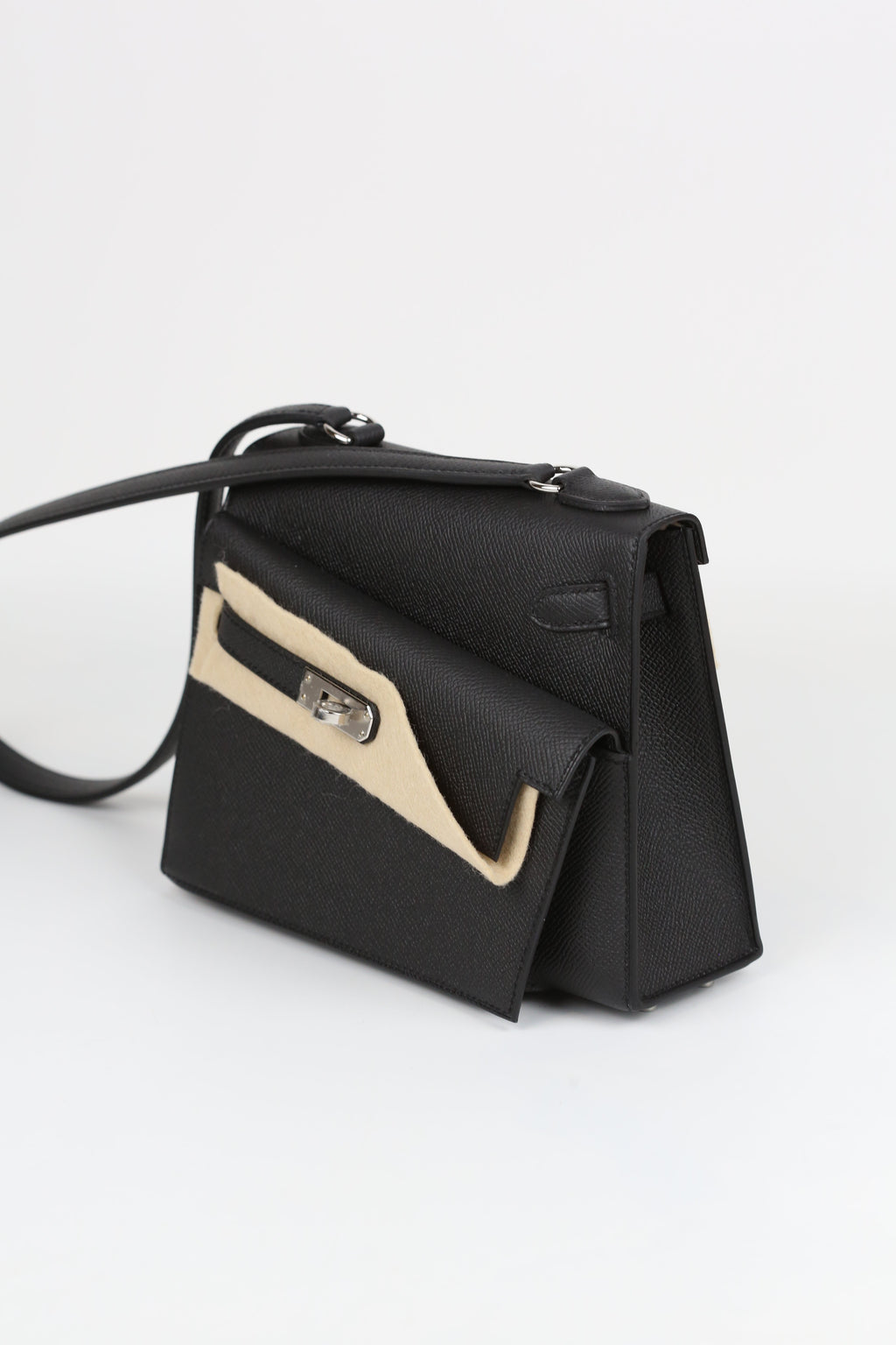 HERMÈS Kelly Desordre Black