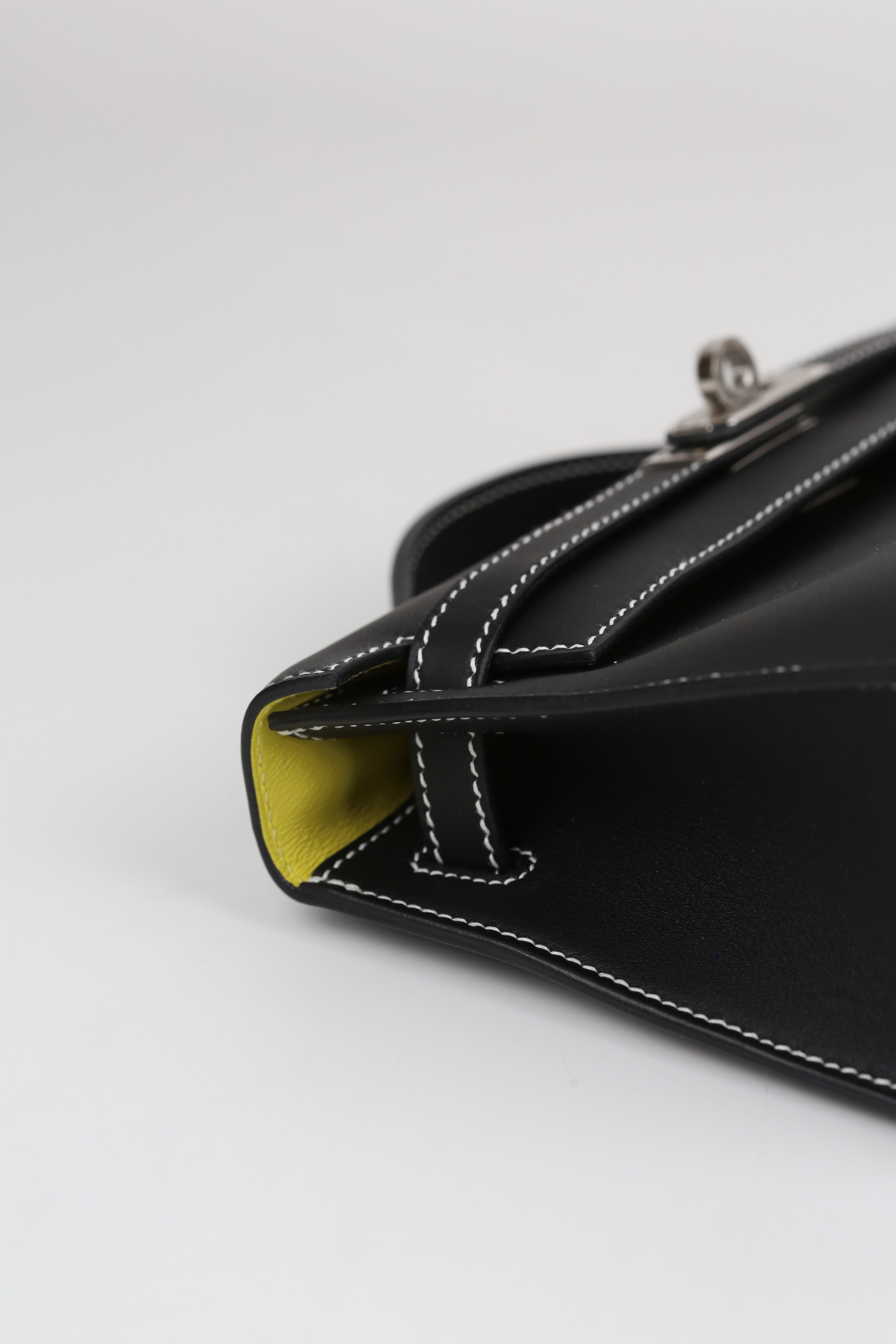 HERMÈS Kelly Pochette Black Silver