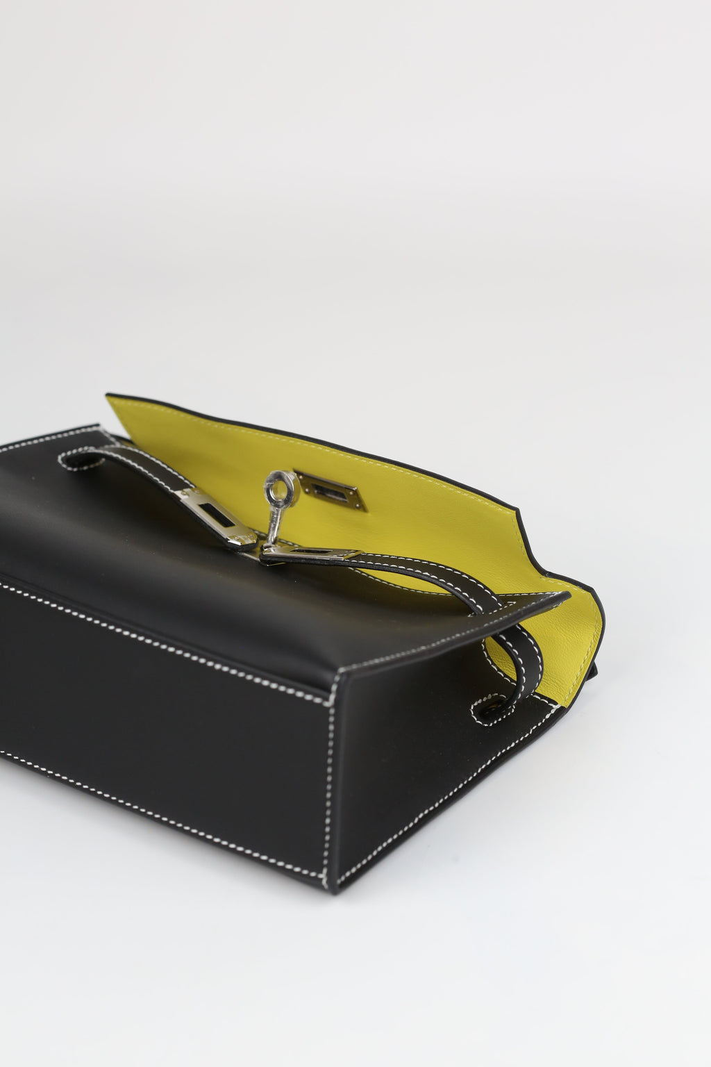 HERMÈS Kelly Pochette Black Silver