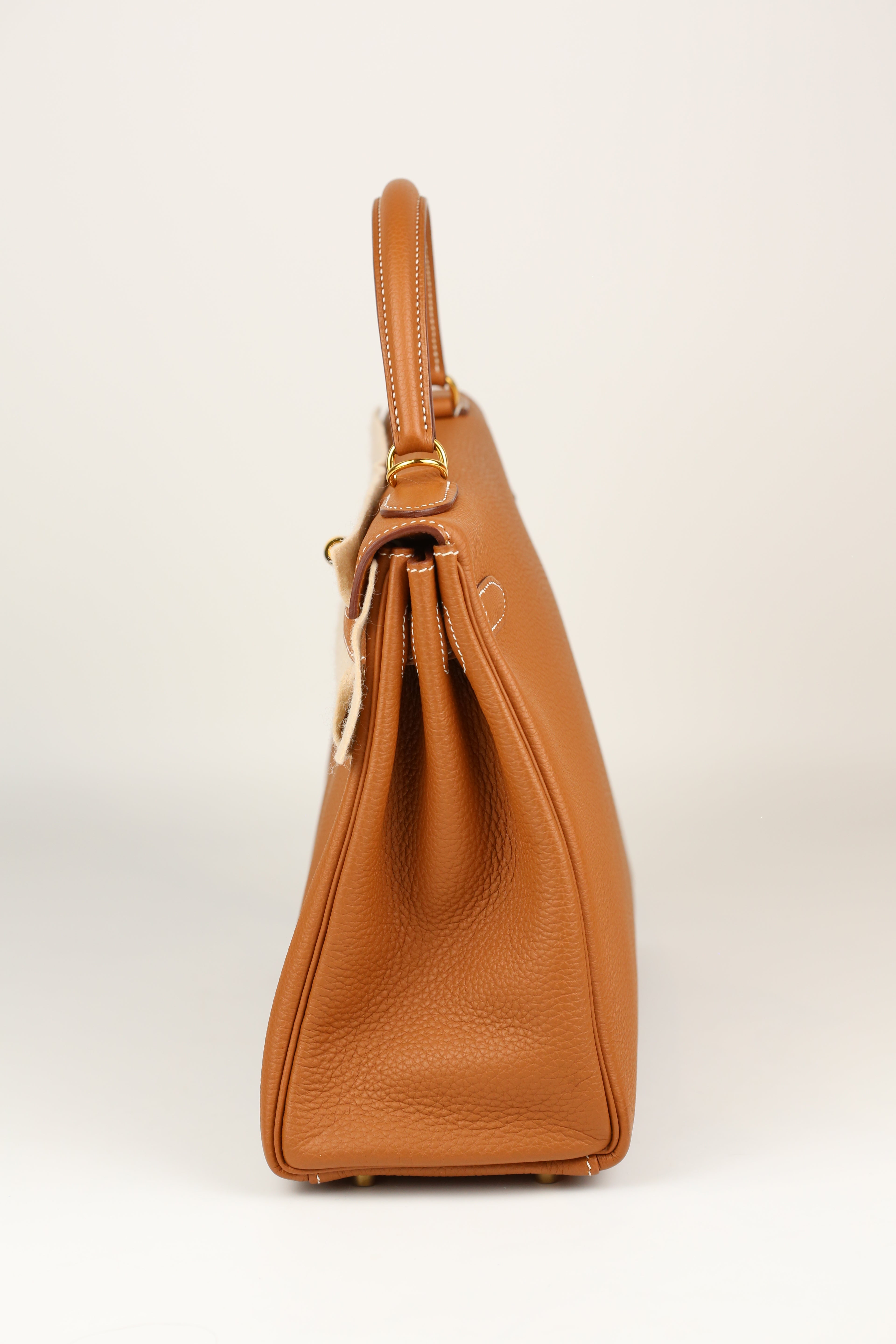 HERMÈS Kelly 32 Gold