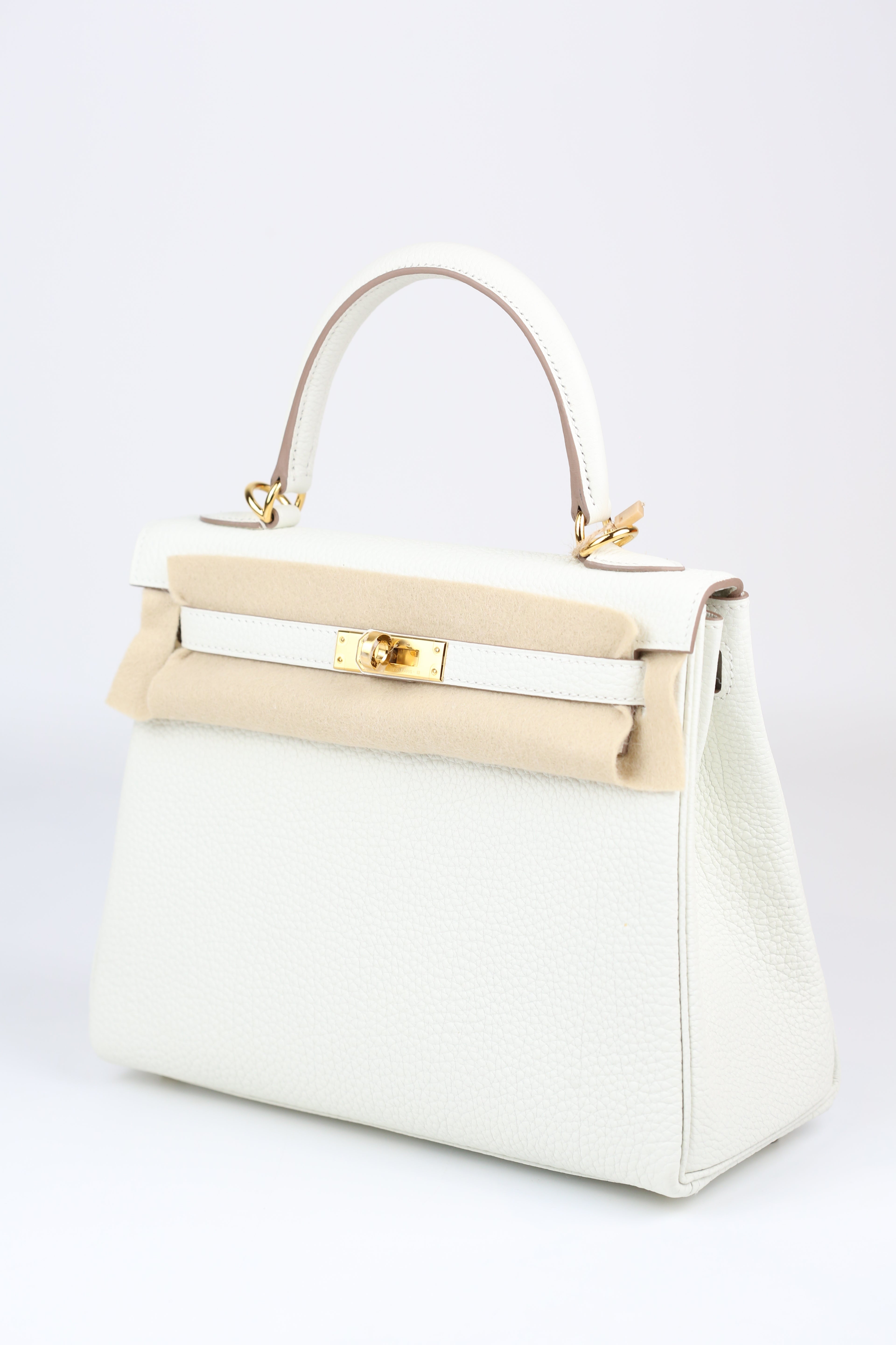 HERMÈS Kelly 25 Mushroom Gold