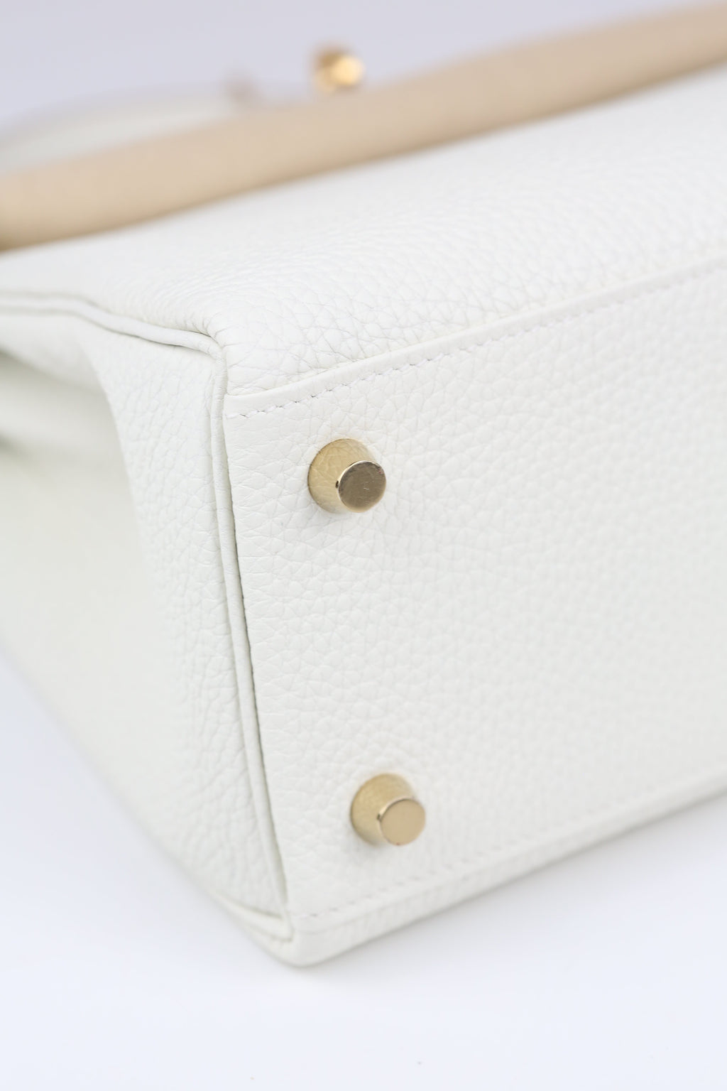 HERMÈS Kelly 25 Mushroom Gold