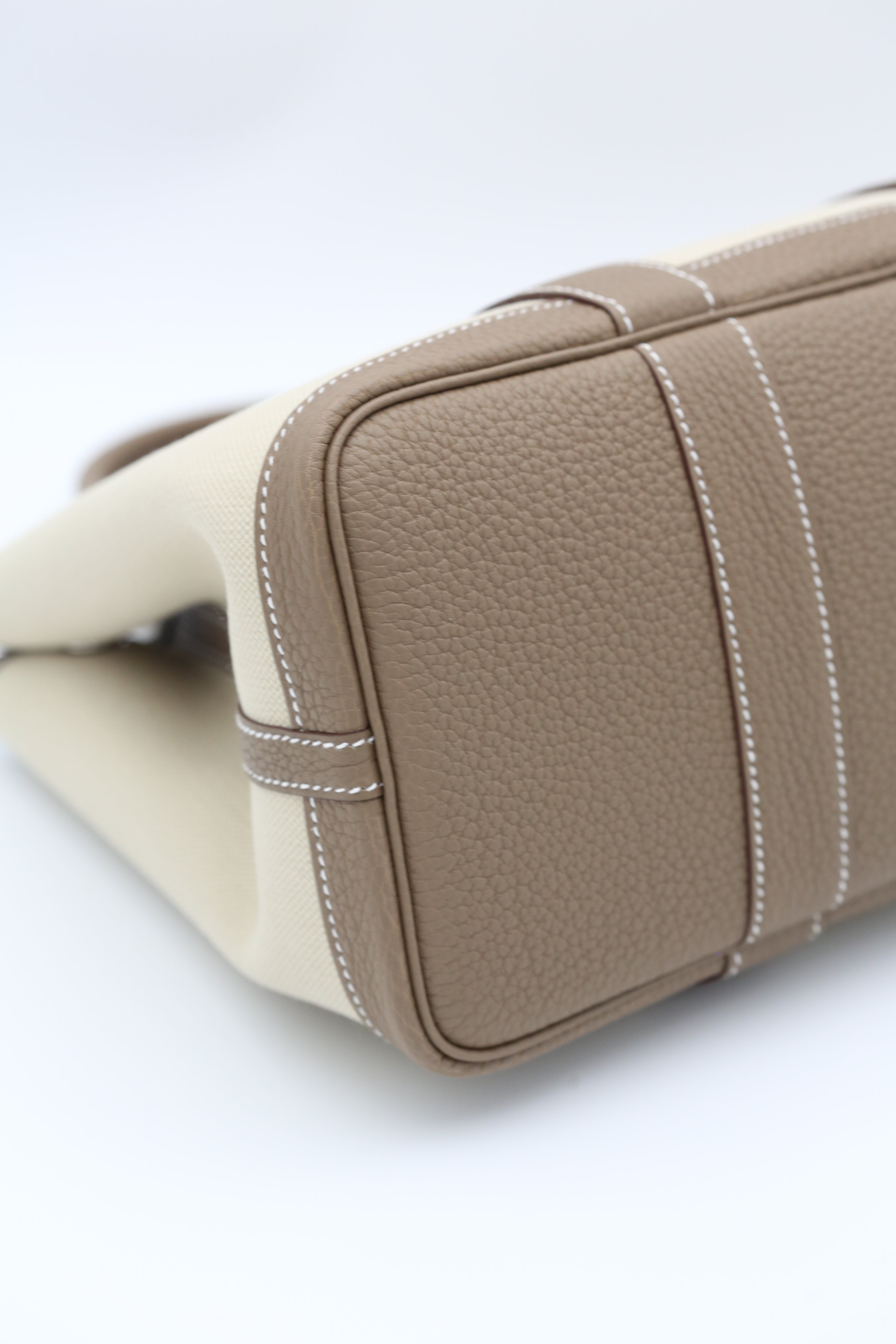 HERMÈS Garden 30 Etoupe Canvas