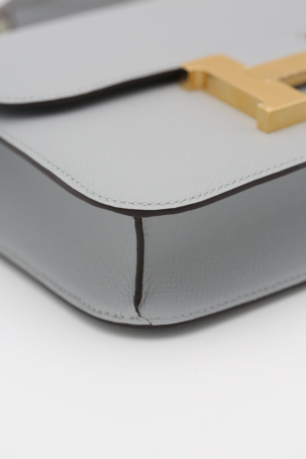 HERMÈS Constance 24 Blue Glacier Gold
