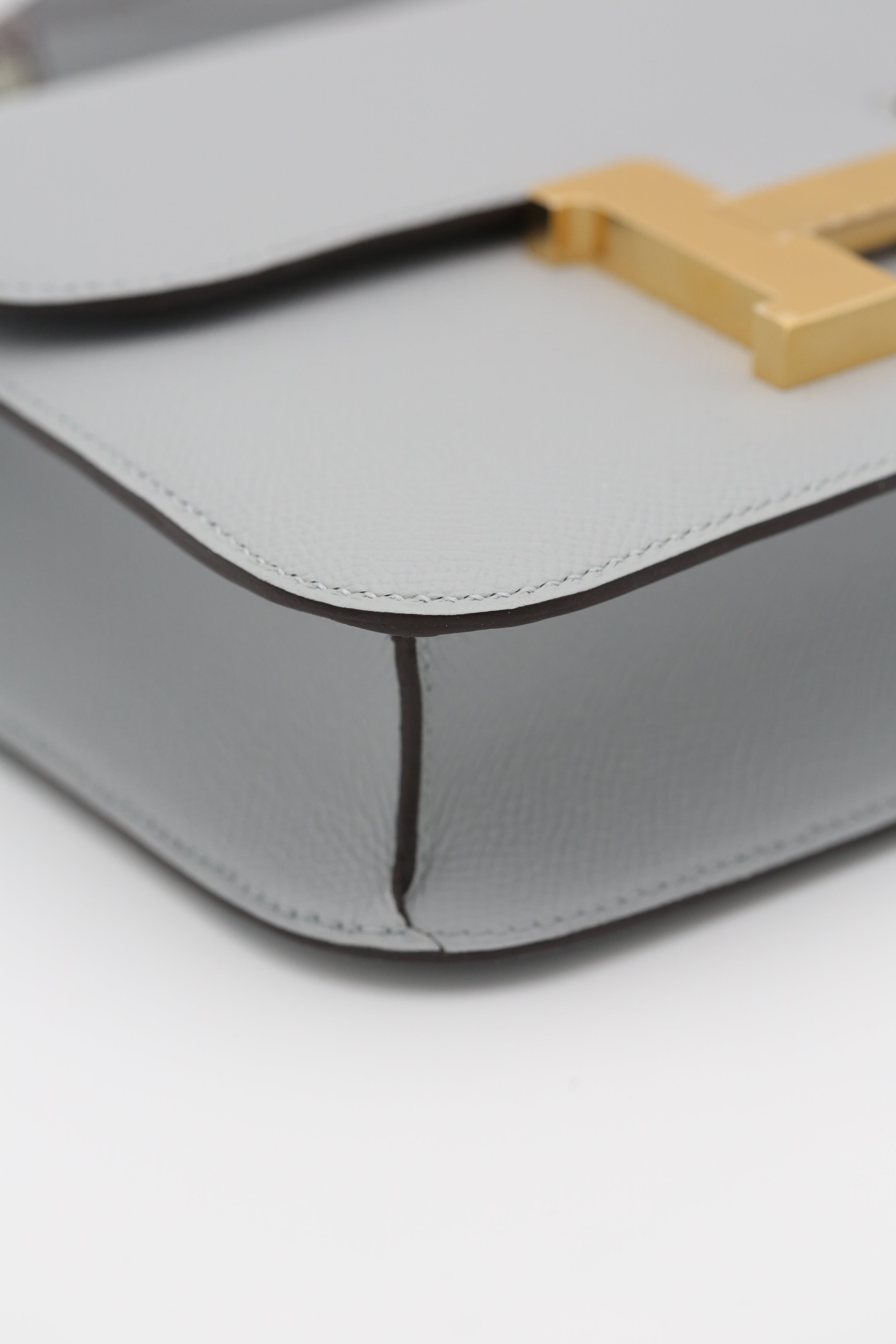 HERMÈS Constance 24 Blue Glacier Gold