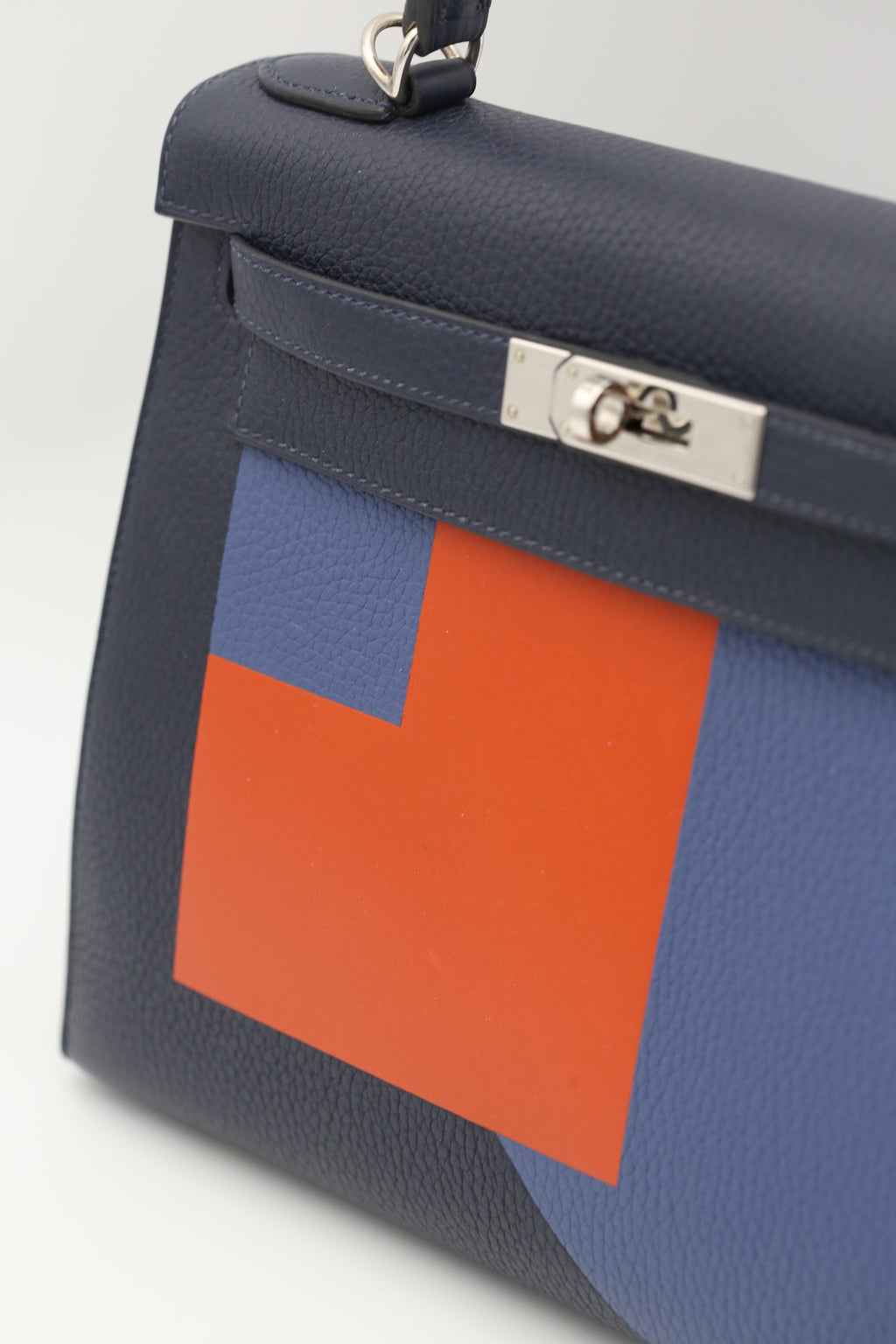 HERMÈS Kelly 28