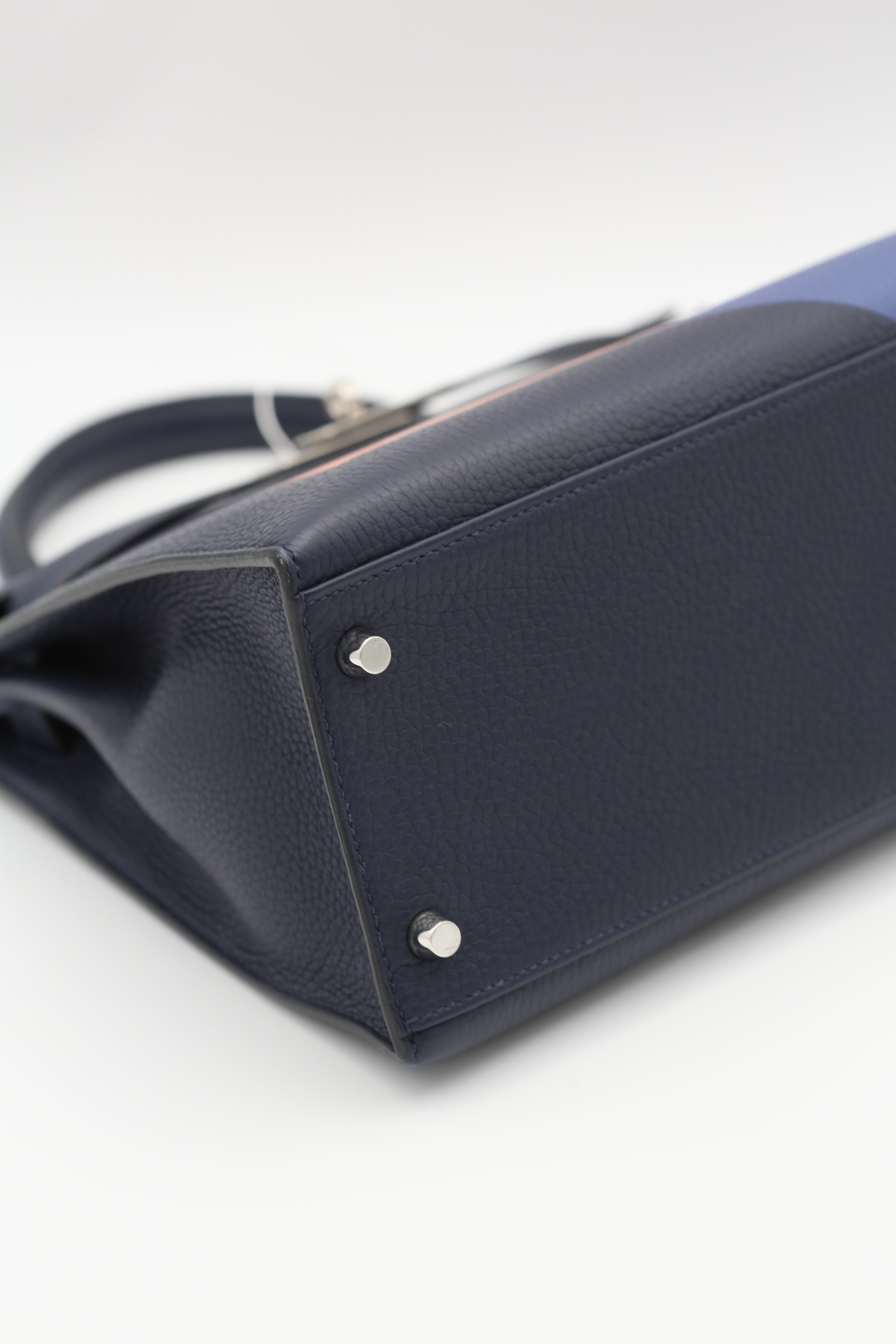 HERMÈS Kelly 28