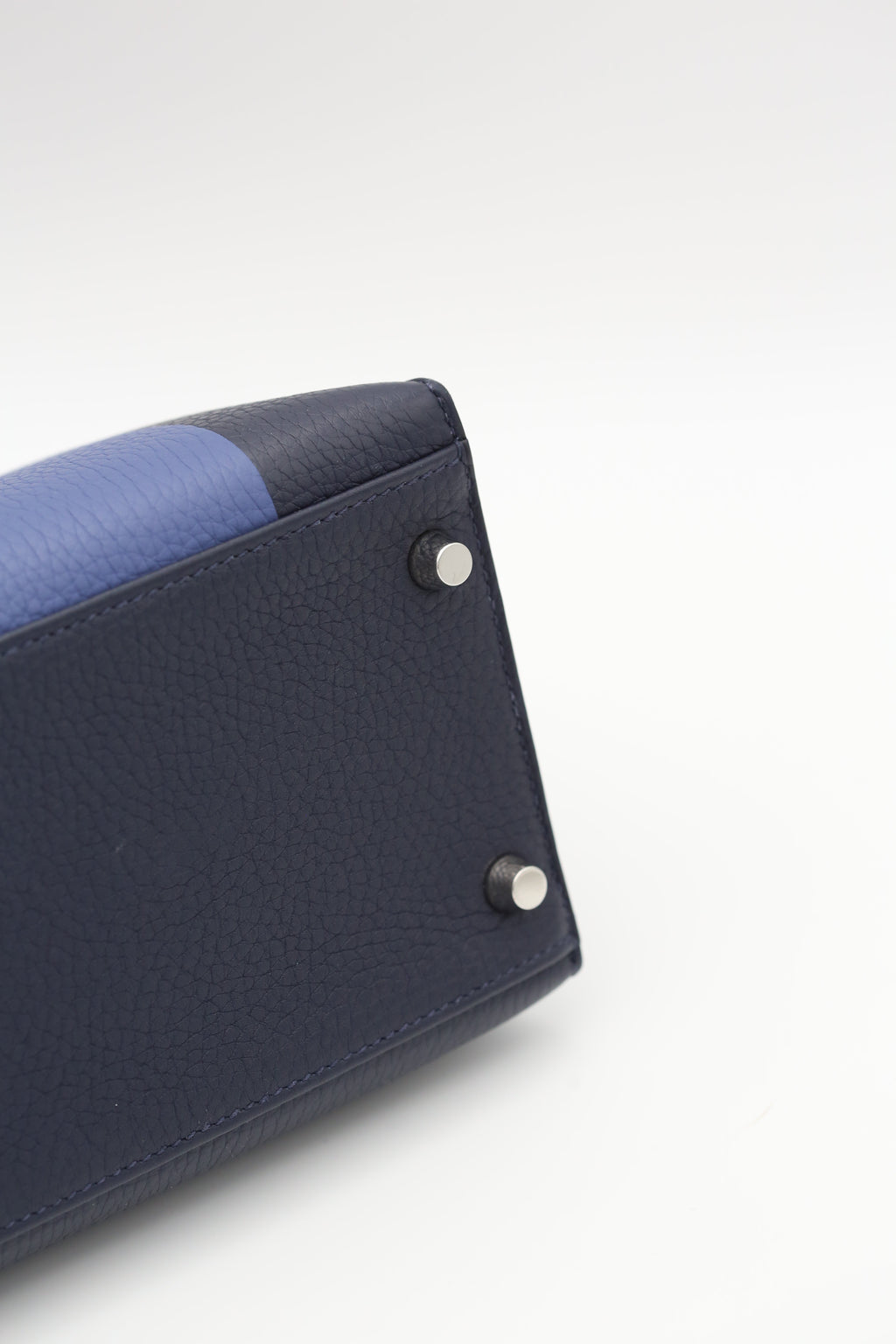 HERMÈS Kelly 28