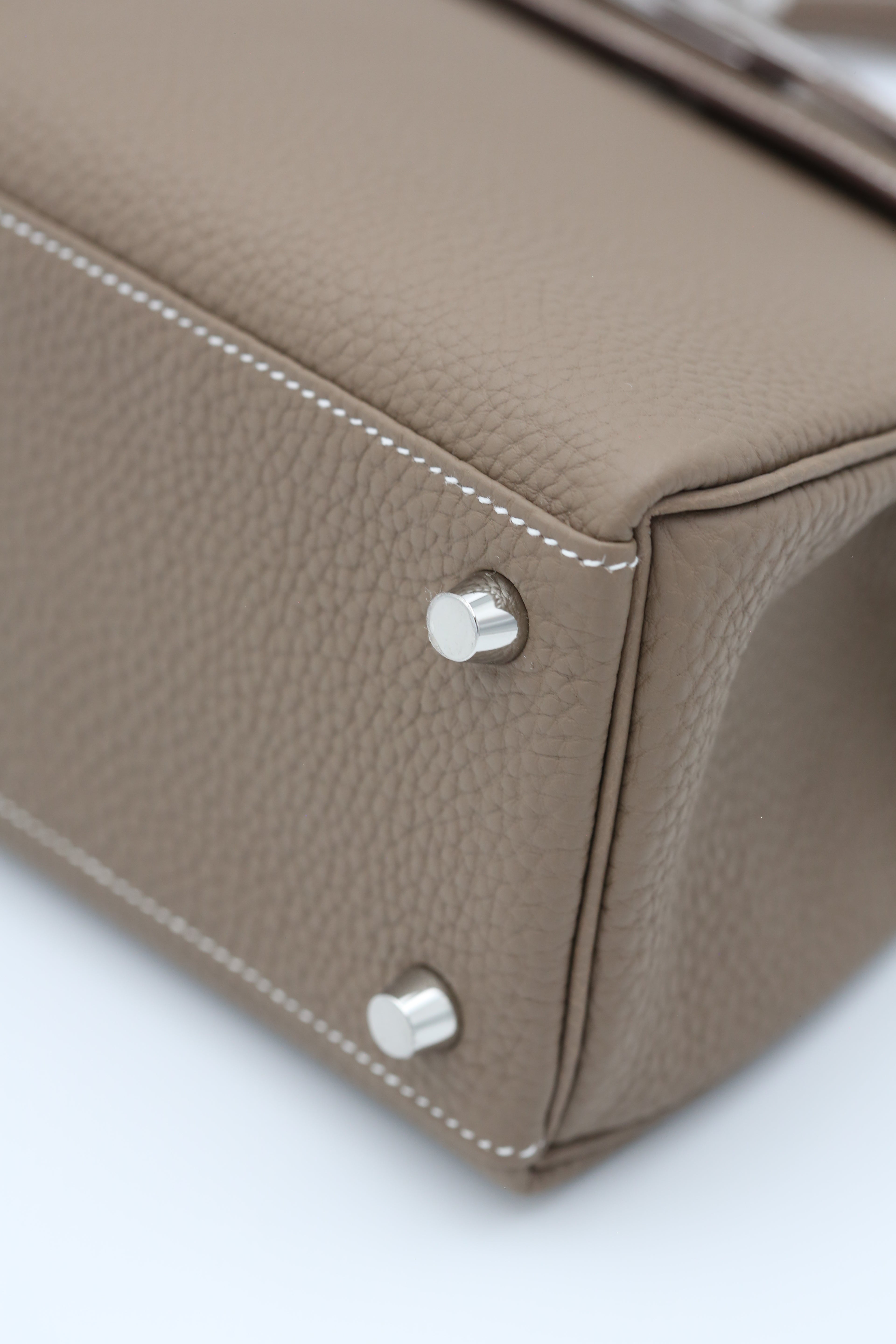 HERMÈS Kelly 25 Etoupe Silver