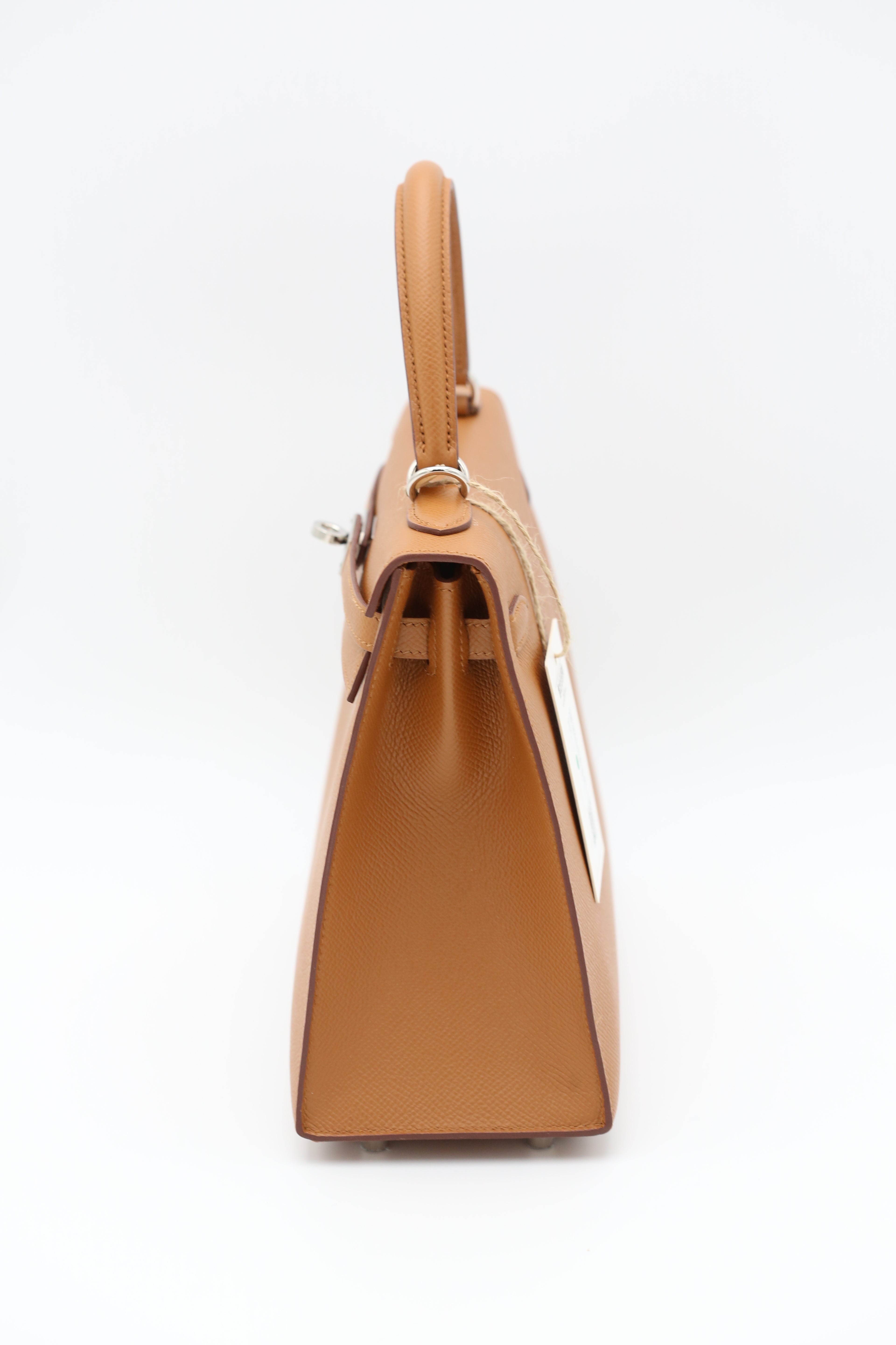 HERMÈS Kelly 25 Epsom Gold