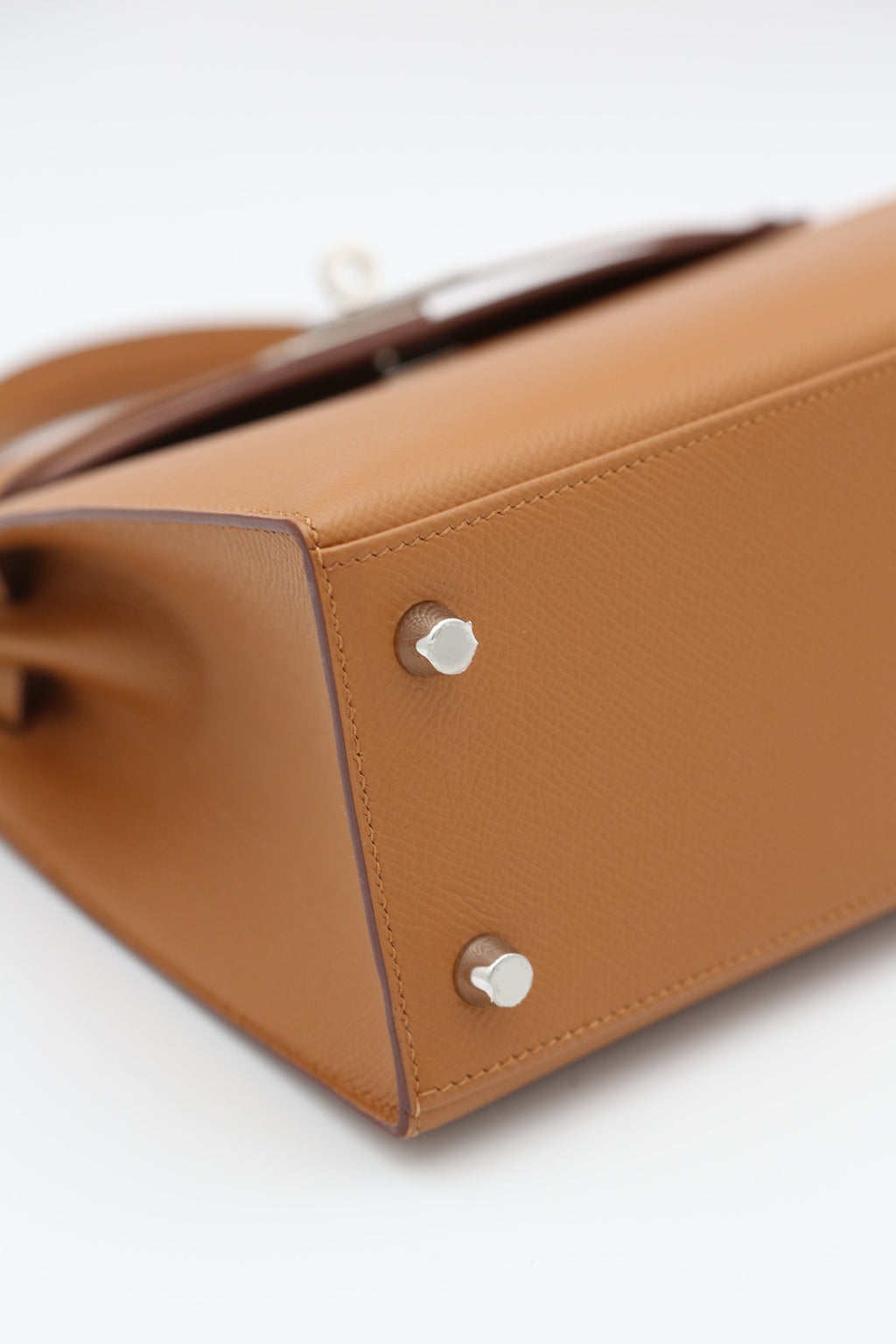 HERMÈS Kelly 25 Epsom Gold