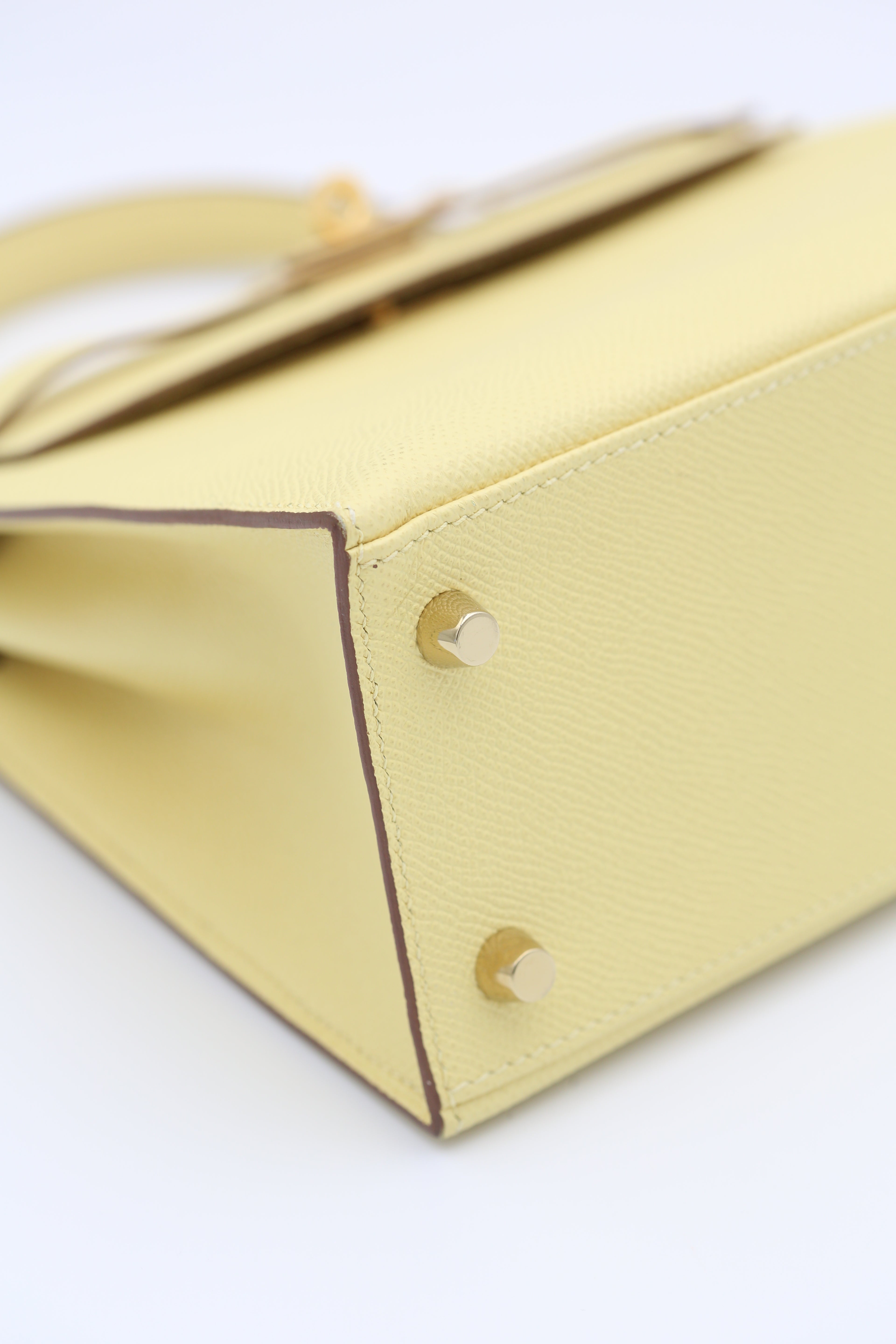 HERMÈS Kelly 28 Jaune Poussin Gold
