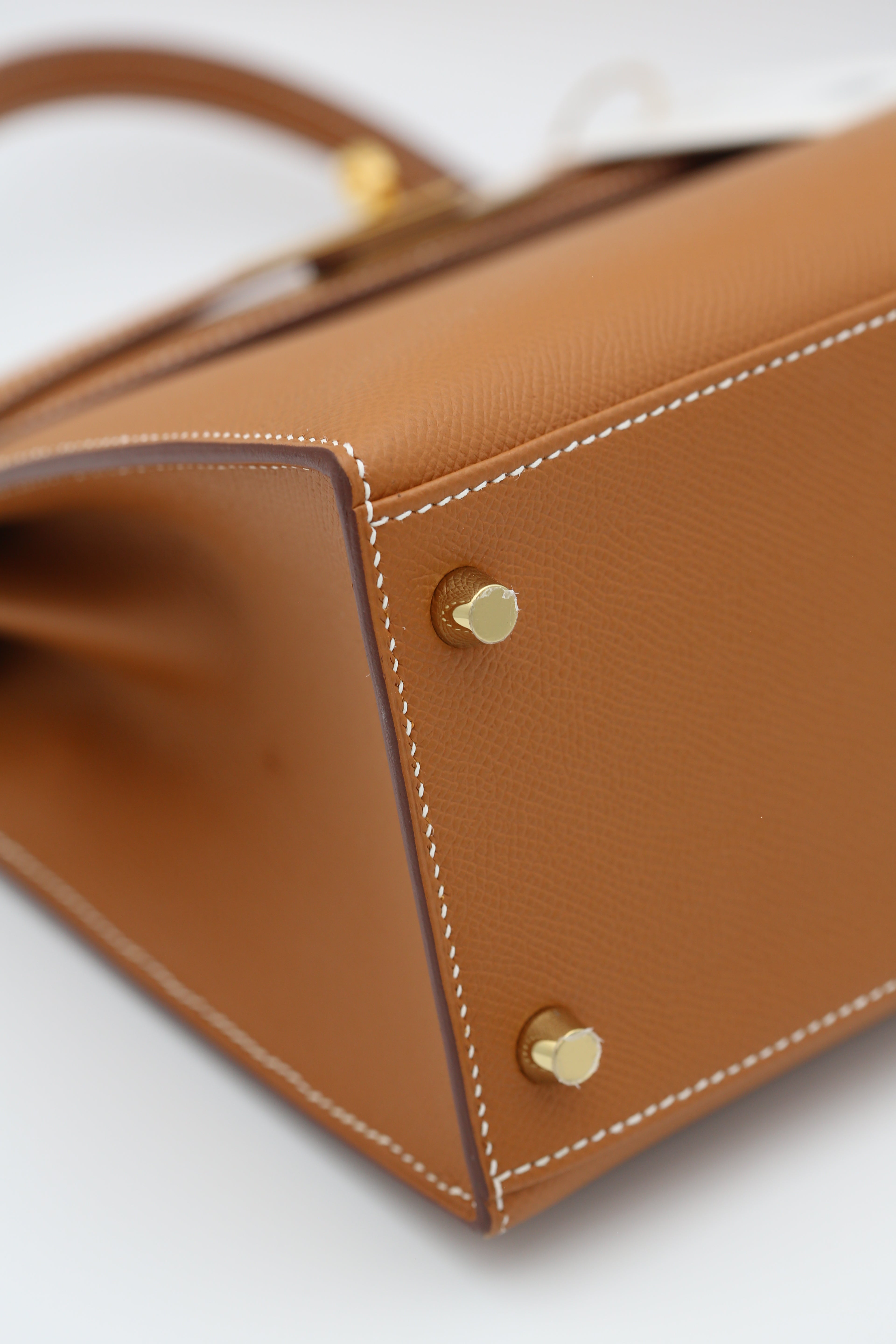 HERMÈS Kelly 28 Gold Epsom