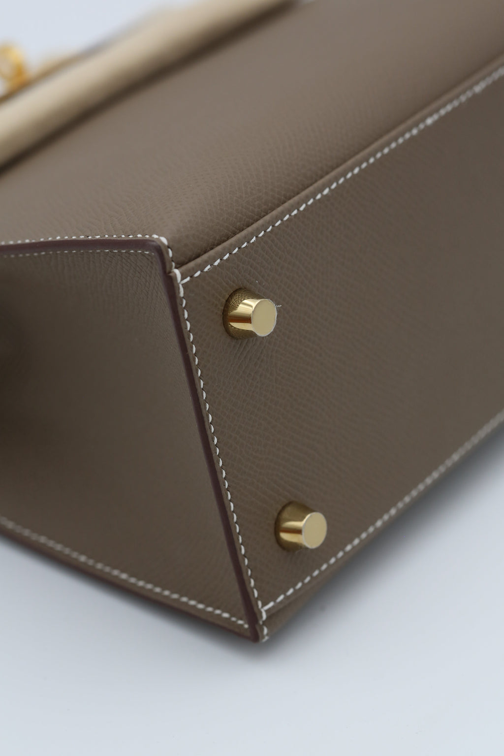 HERMÈS Kelly 25 Etoupe Gold