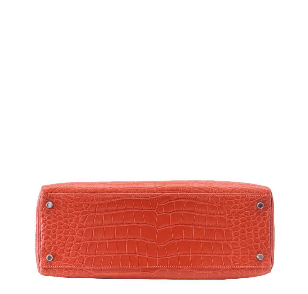 Hermès Kelly 35 Supple Alligator Sanguine Bag
