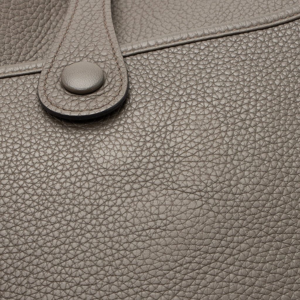 Hermes Taurillon Clemence Evelyne III PM Shoulder Bag (SHF-22515)