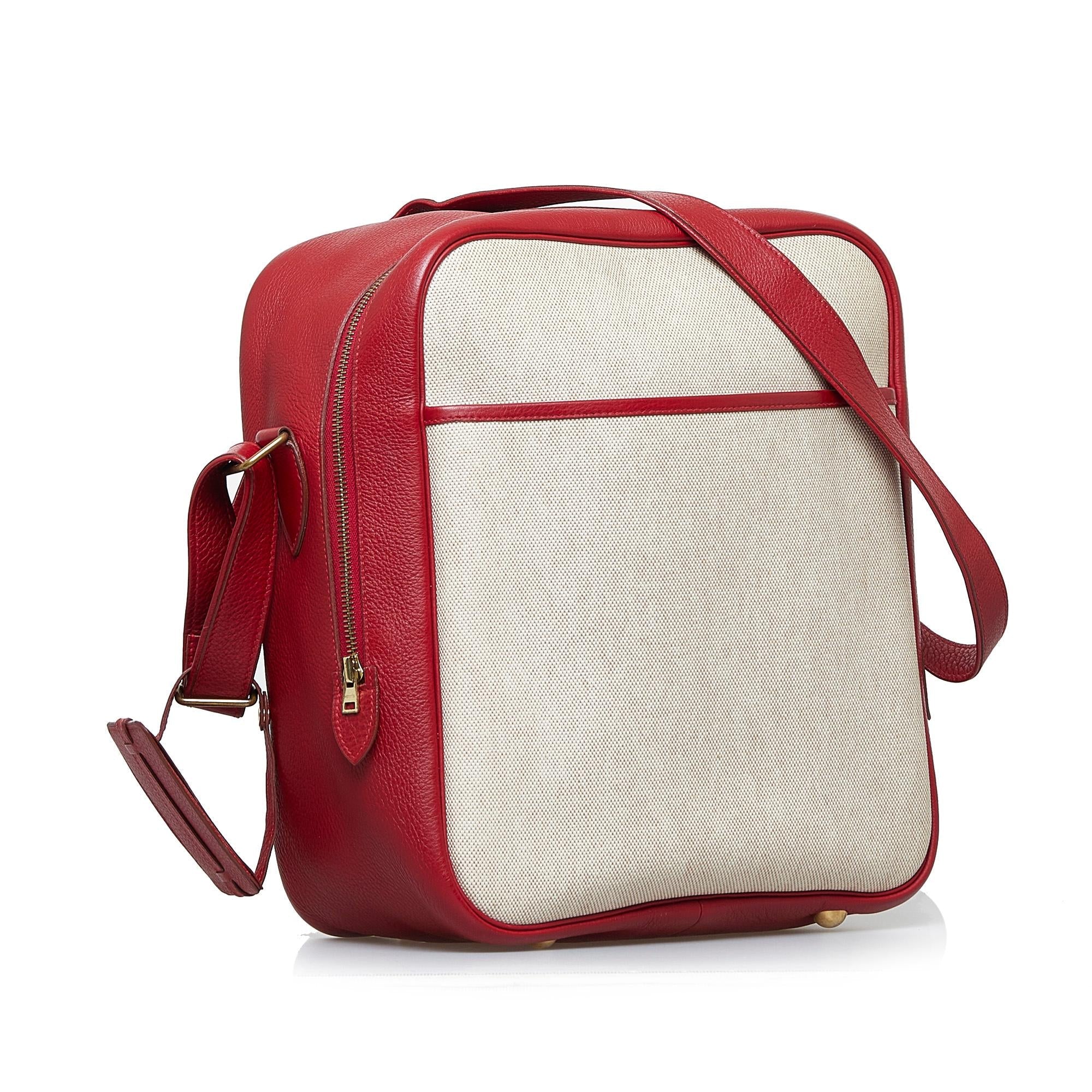 Hermes Toile Victoria Messenger Bag (SHG-ofetp4)
