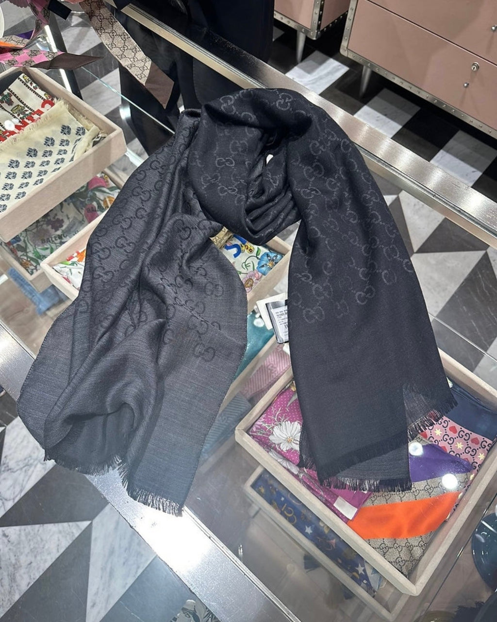 Gucci long scarf black