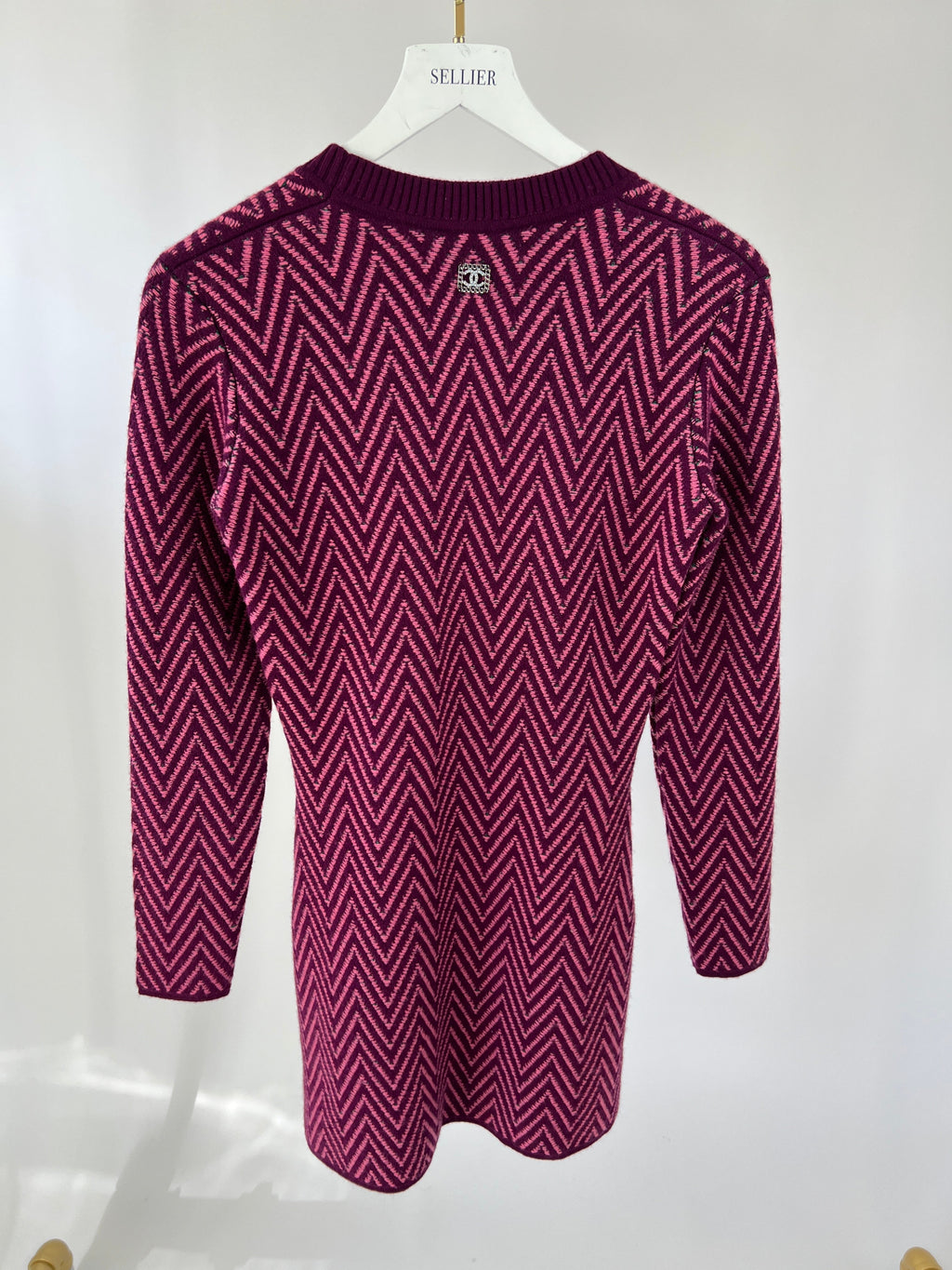 Chanel FW/21 Purple, Green Zig Zag Cashmere Dress with CC Logo Size FR 36 (UK 8)