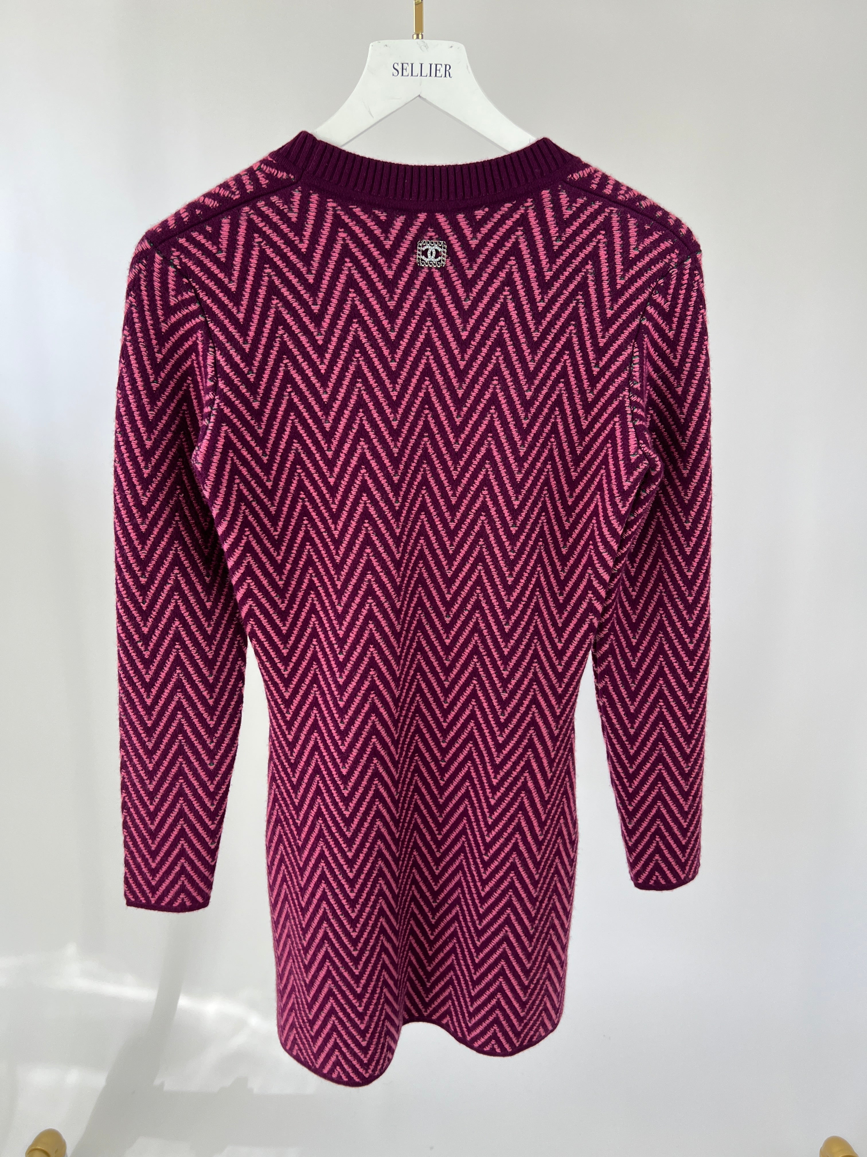 Chanel FW/21 Purple, Green Zig Zag Cashmere Dress with CC Logo Size FR 36 (UK 8)