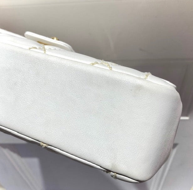 CHANEL 2004-2005 Wild Stitch Handbag Medium White Calfskin
