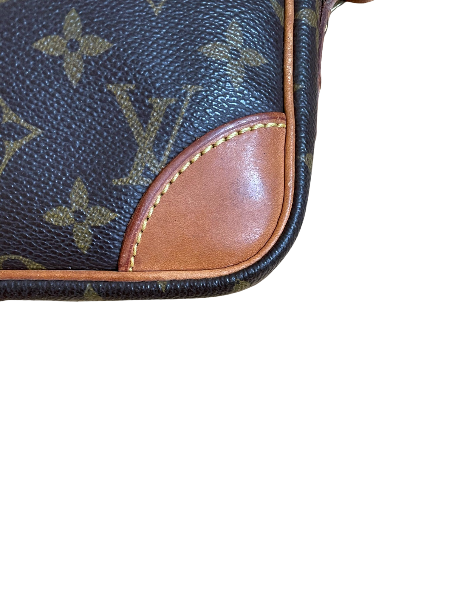 Louis Vuitton Trocadero 24 Monogram