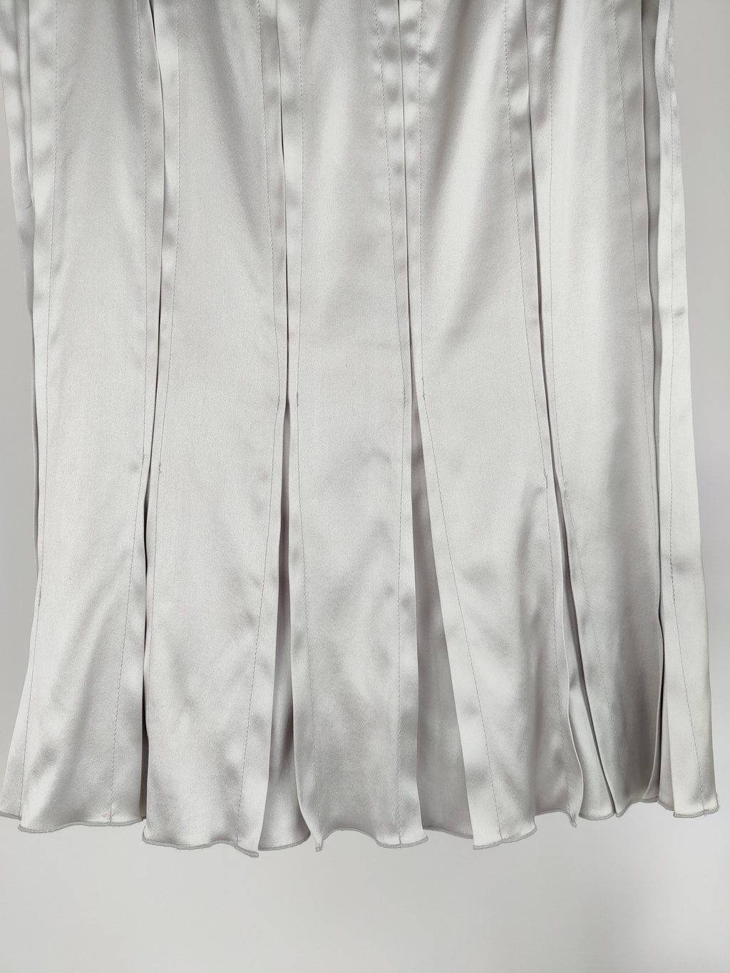 Gucci Silver Silk Pleated Hem Skirt Size IT 38 (UK 6)