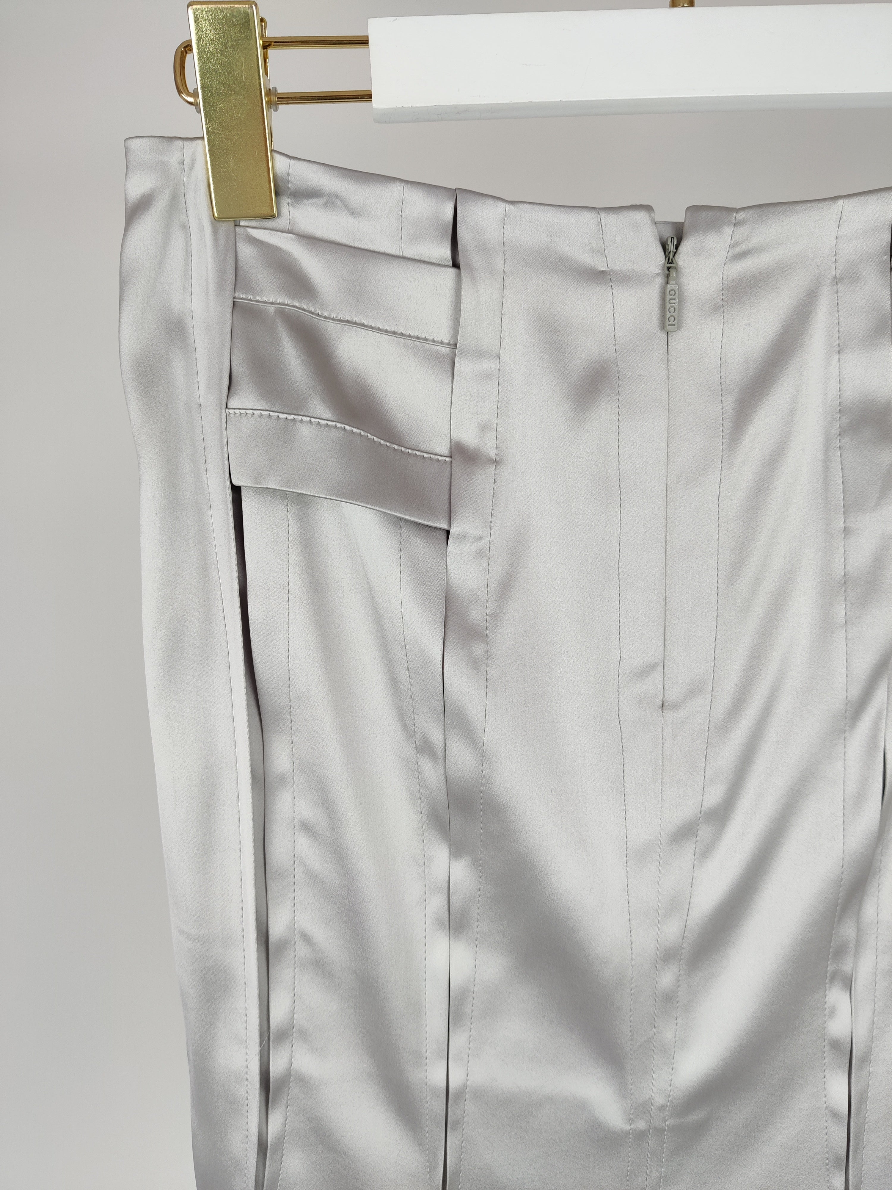 Gucci Silver Silk Pleated Hem Skirt Size IT 38 (UK 6)