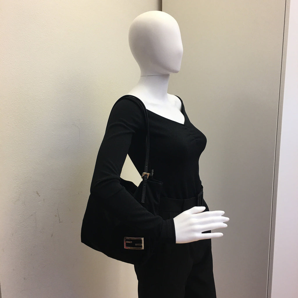 FENDI Shoulder Bag in Black Fabric