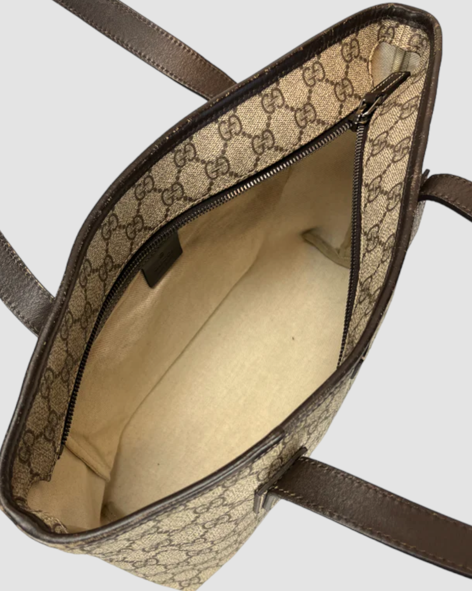 Gucci GG supreme