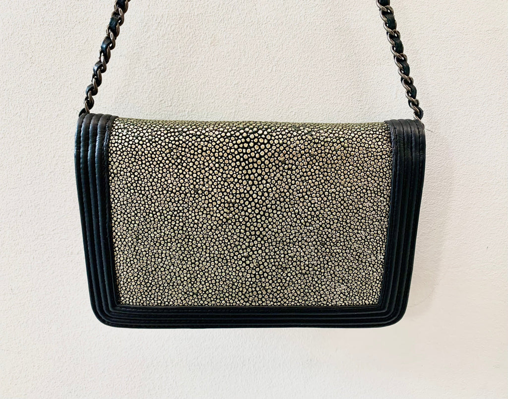CHANEL STINGRAY BOY WALLET WITH CHAIN
