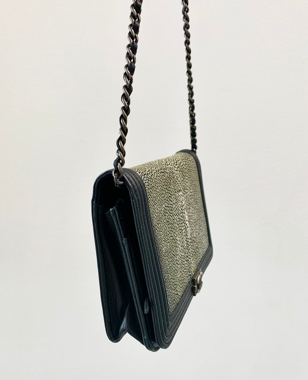 CHANEL STINGRAY BOY WALLET WITH CHAIN