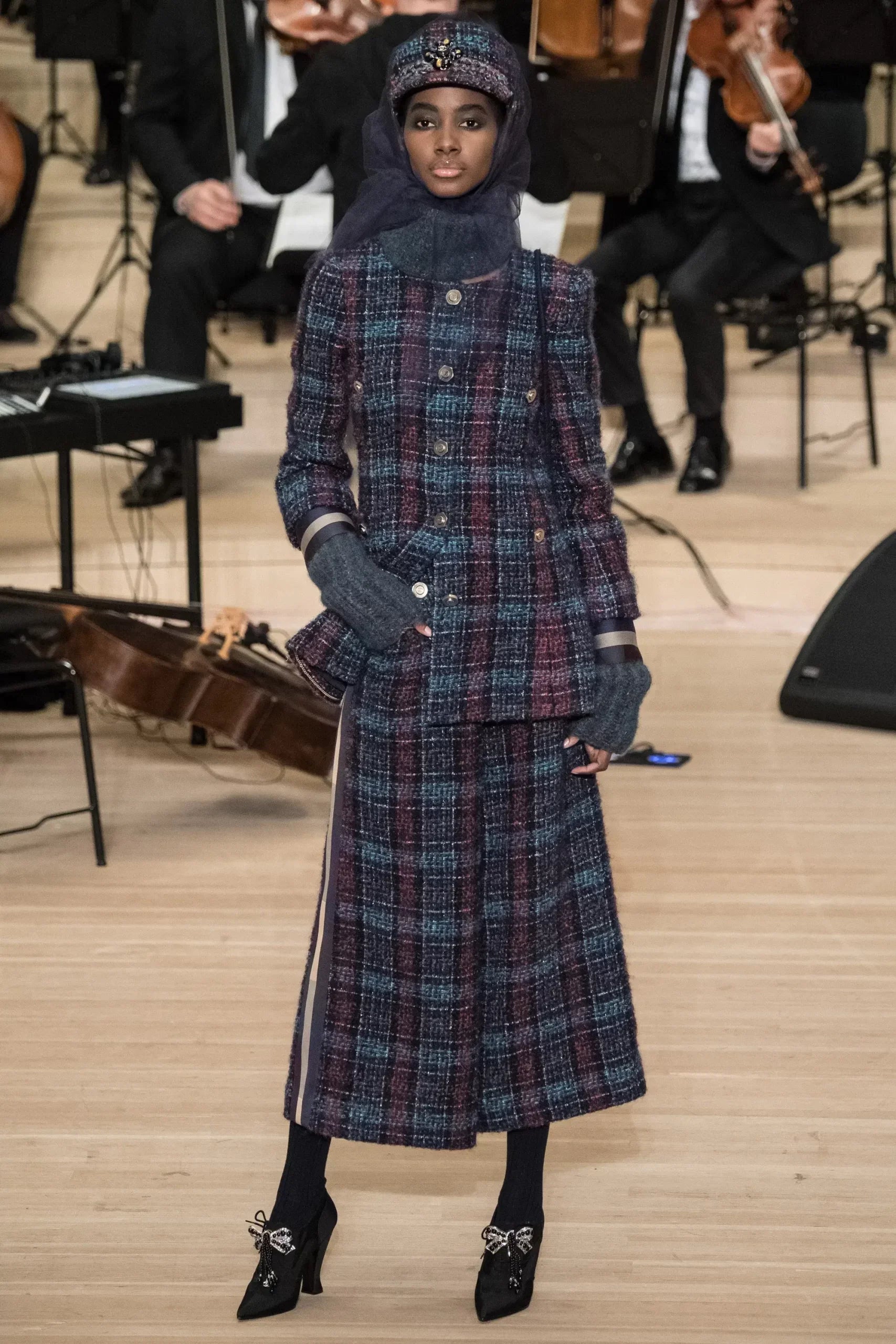 Chanel Navy Paris/Hamburg 2018 Métiers d'art Lesage Tweed Collarless Jacket Size FR 42 (UK 14)
