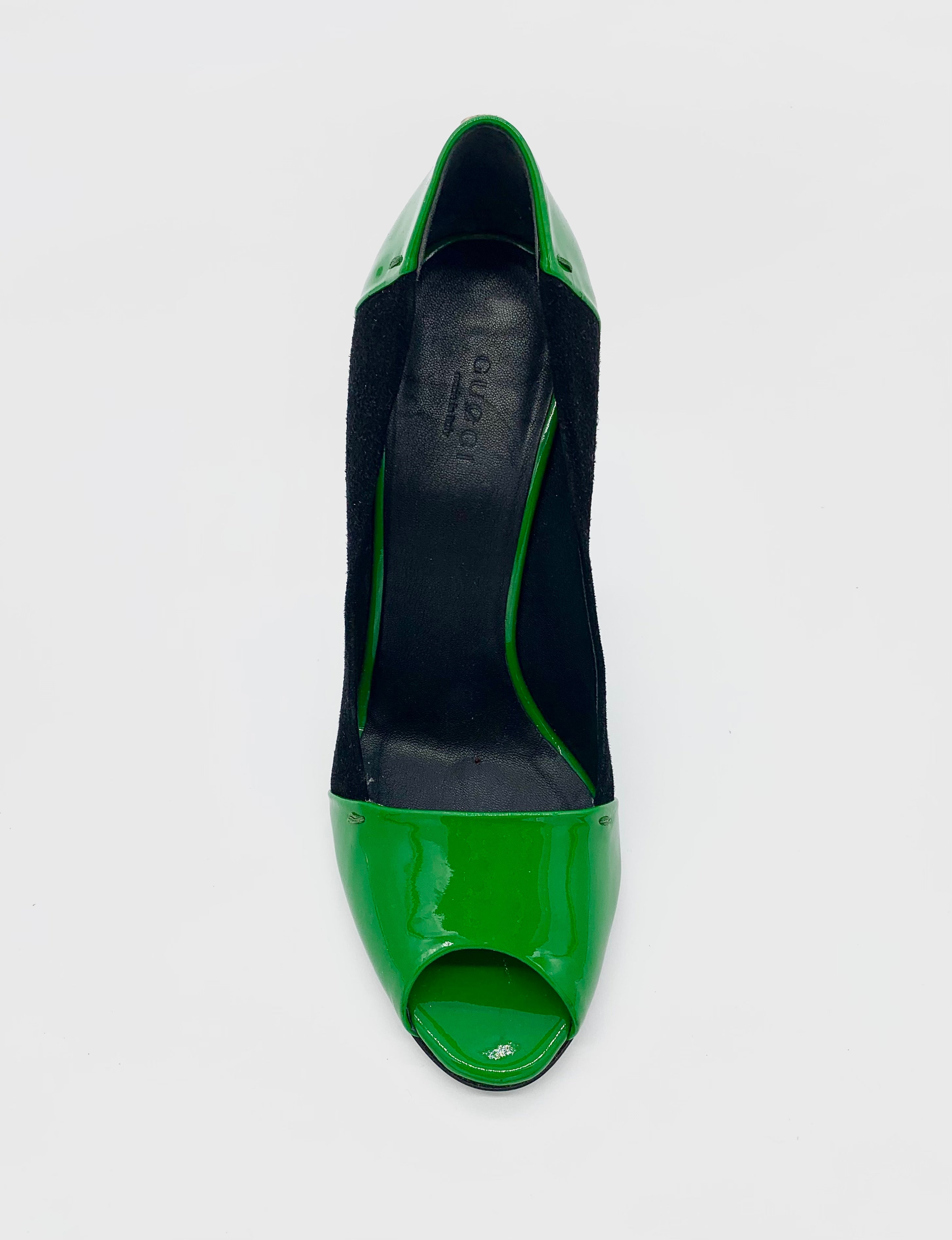GUCCI PATENT LEATHER PEEP TOE PUMPS