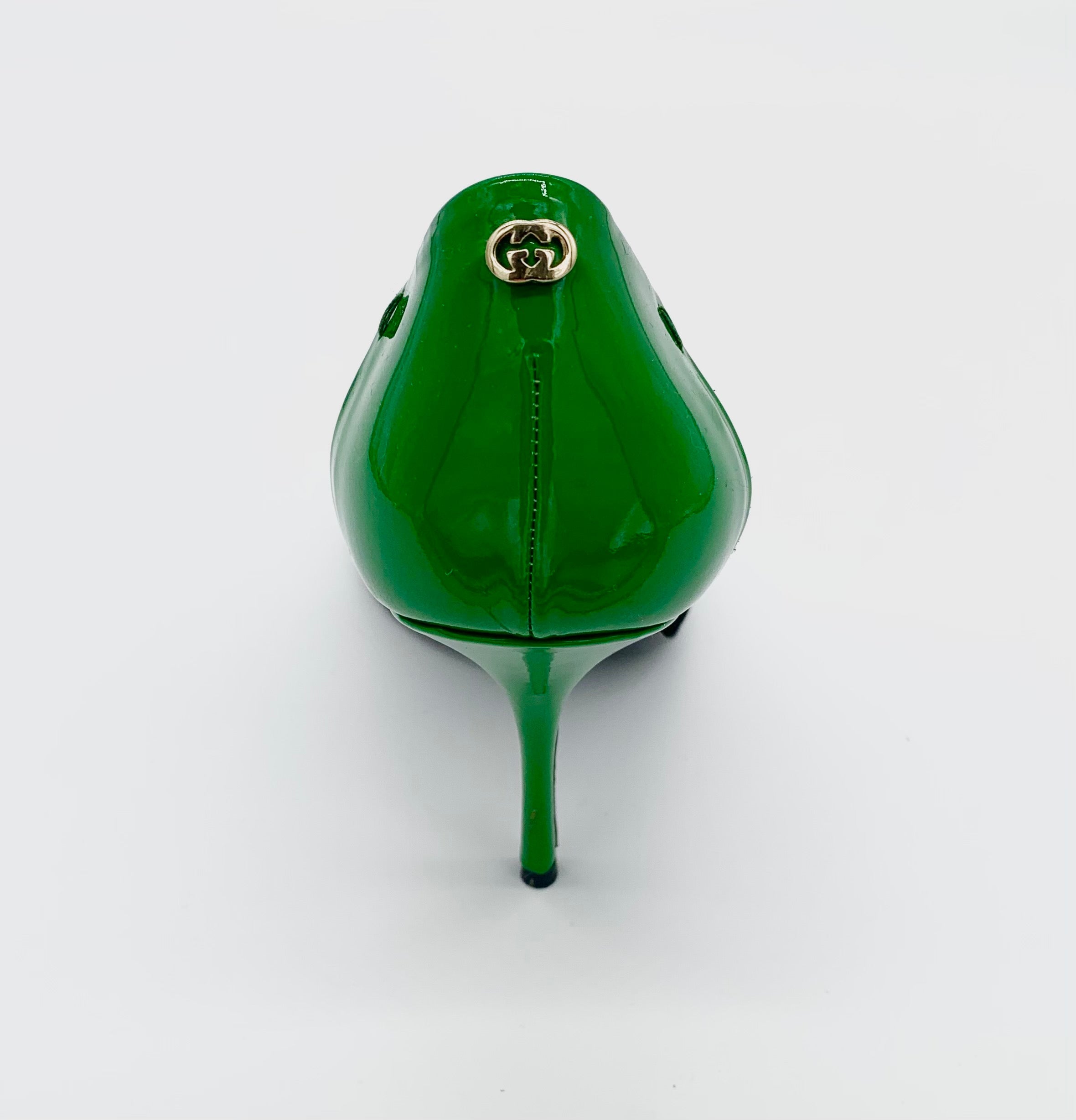 GUCCI PATENT LEATHER PEEP TOE PUMPS