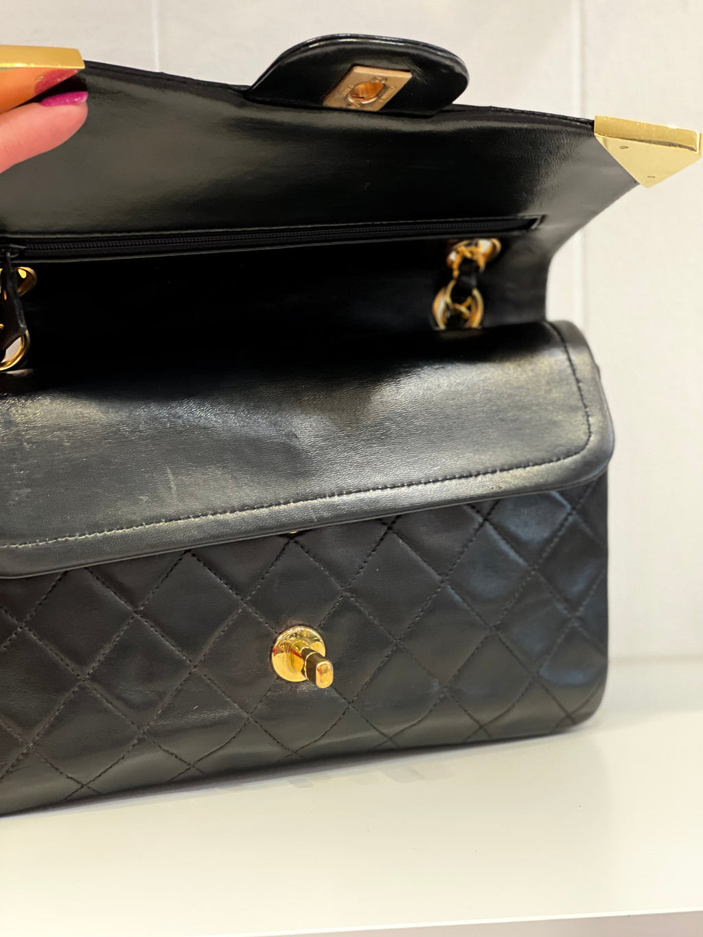 CHANEL Vintage Flap Medium Bag