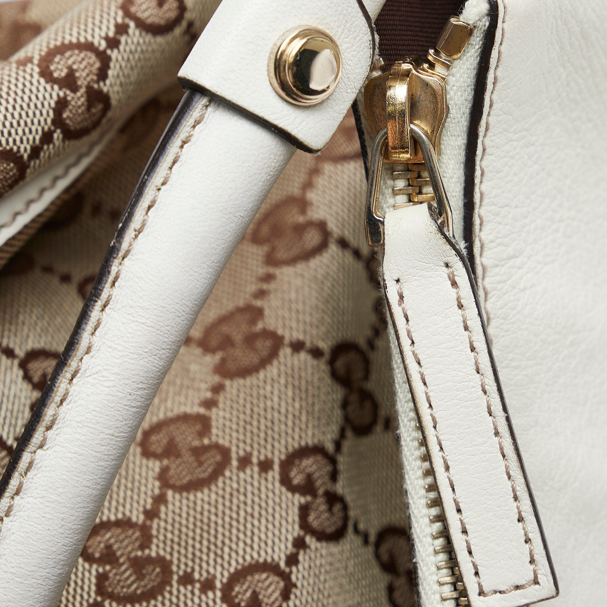 GUCCI GG Canvas Abbey D-Ring Hobo Hobo Bag