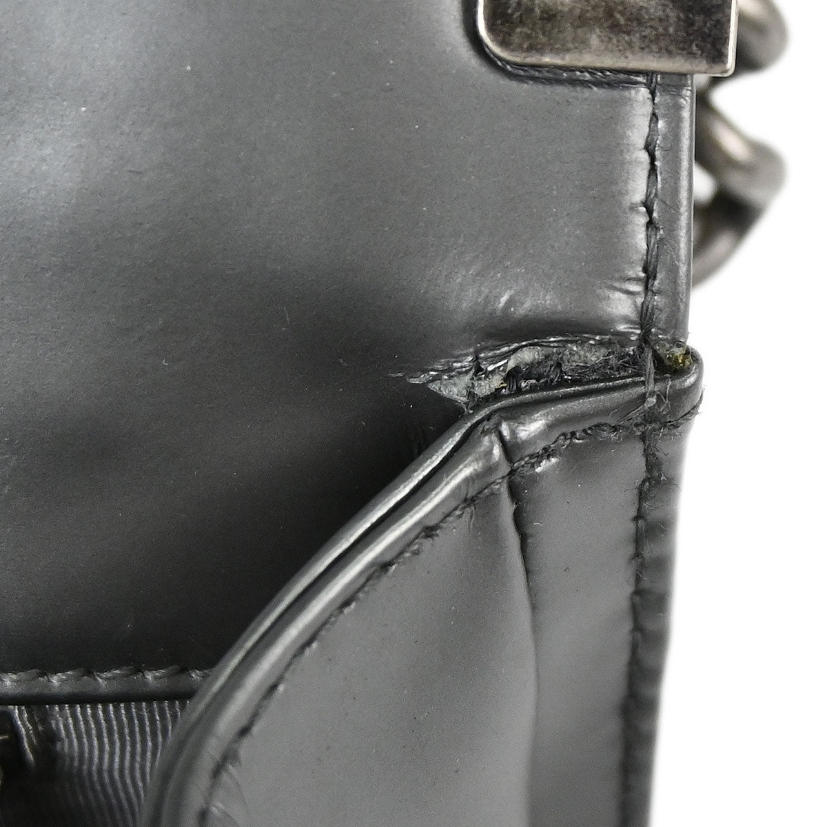 Boy Chanel 2012 Gray Patent Leather Medium Shoulder Bag