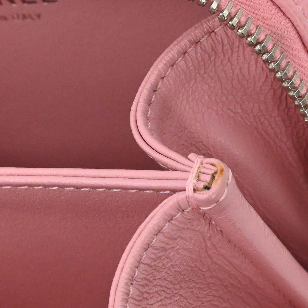 Chanel 2019 Pink Caviar Skin CC Filigree 2way Shoulder Vanity Handbag
