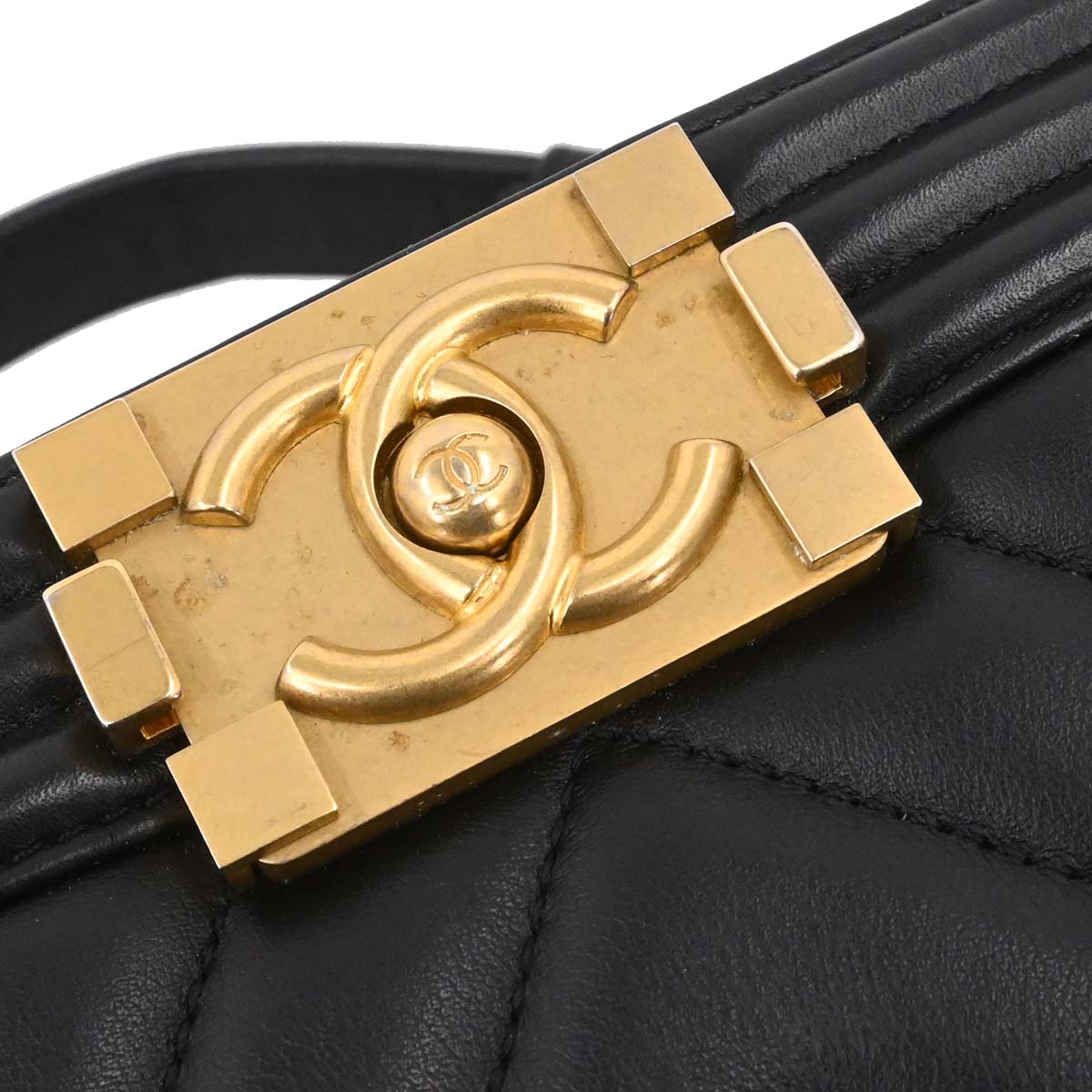 Boy Chanel 2018 Black Lambskin Chevron Small Chain Shoulder Bag