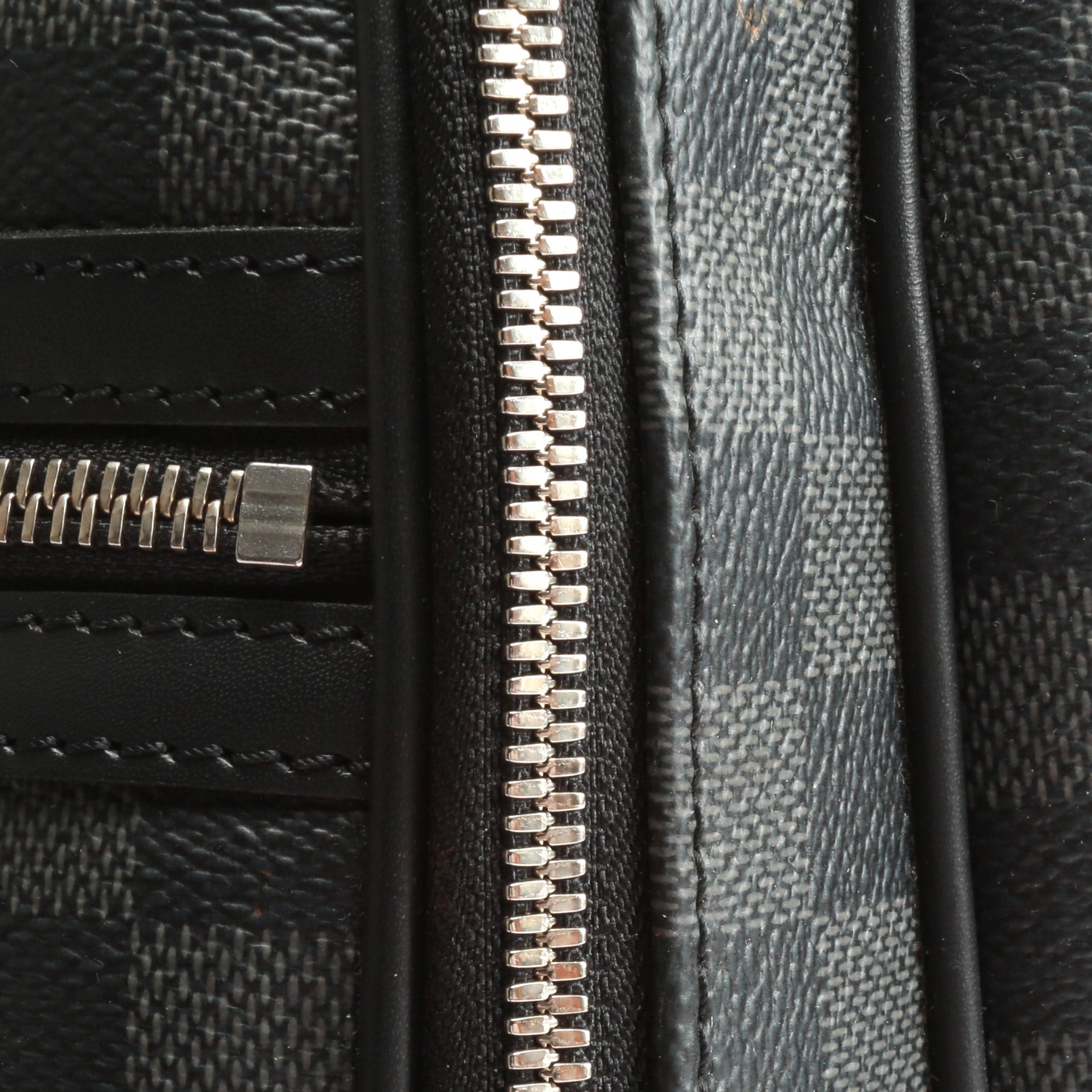 LOUIS VUITTON Michael Nv2 Backpack Damier Graphite