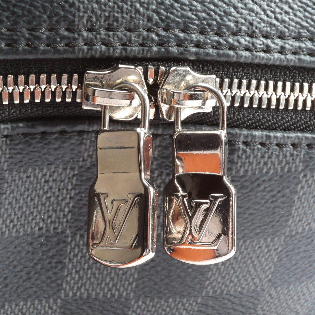 LOUIS VUITTON Michael Nv2 Backpack Damier Graphite