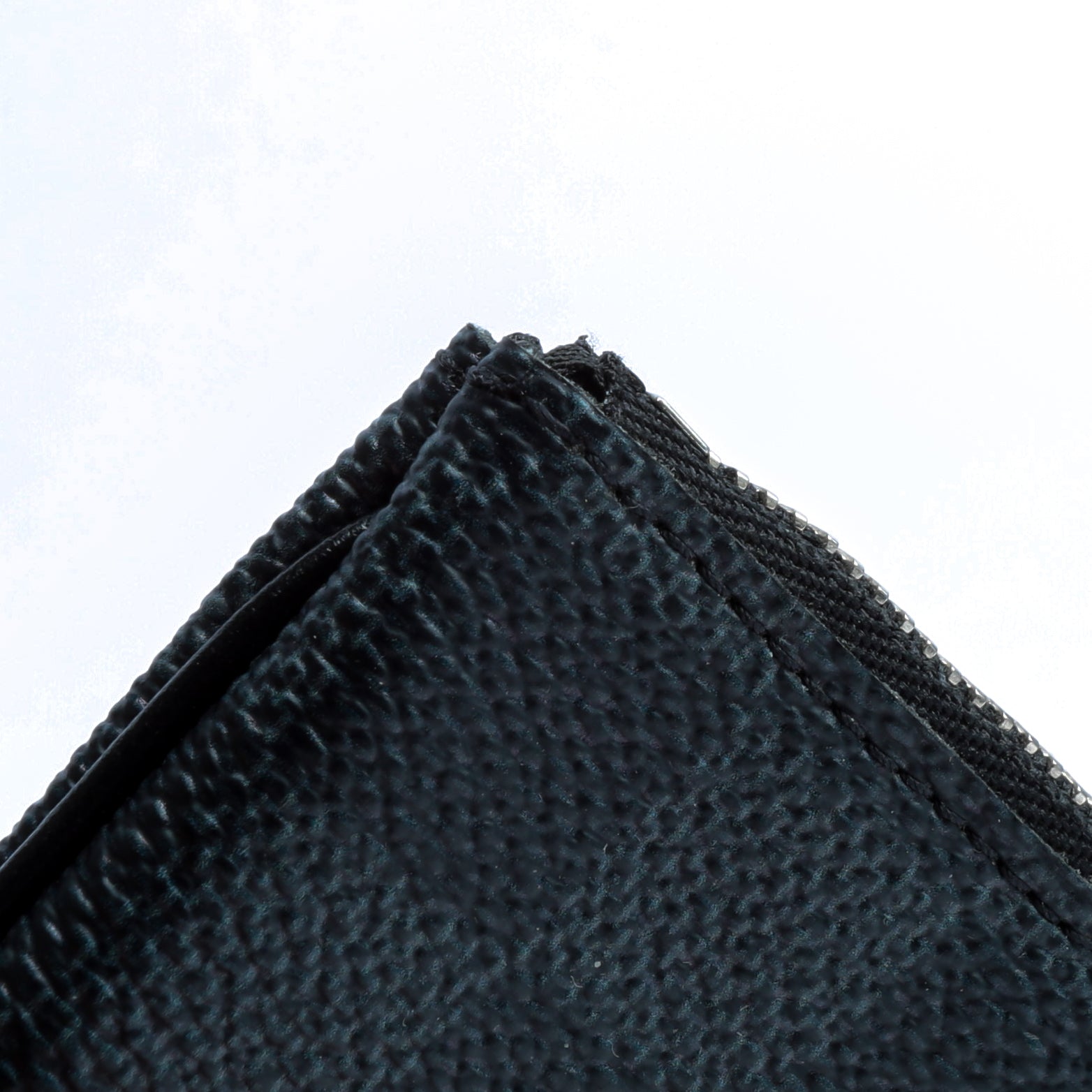 LOUIS VUITTON Damier Graphite Coin Pouch Clip On