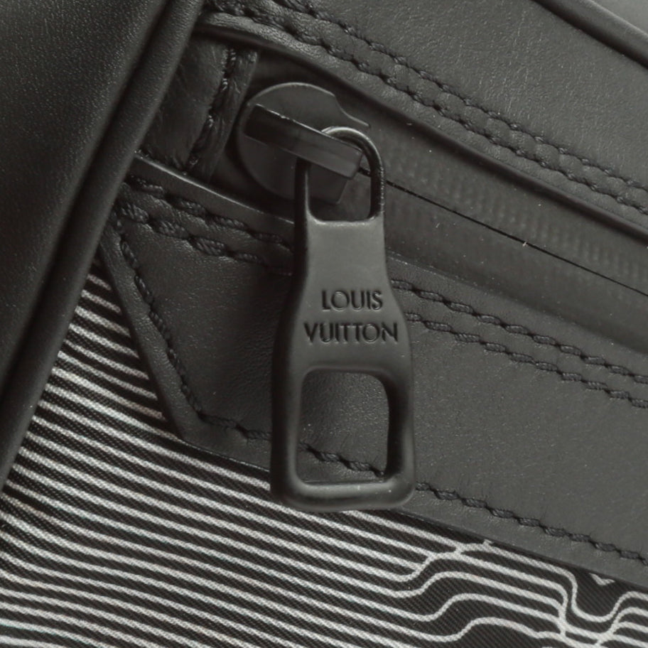 LOUIS VUITTON Limited Edition Expandable 2054 Messenger Bag