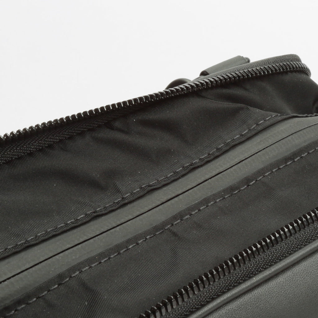 LOUIS VUITTON Limited Edition Expandable 2054 Messenger Bag